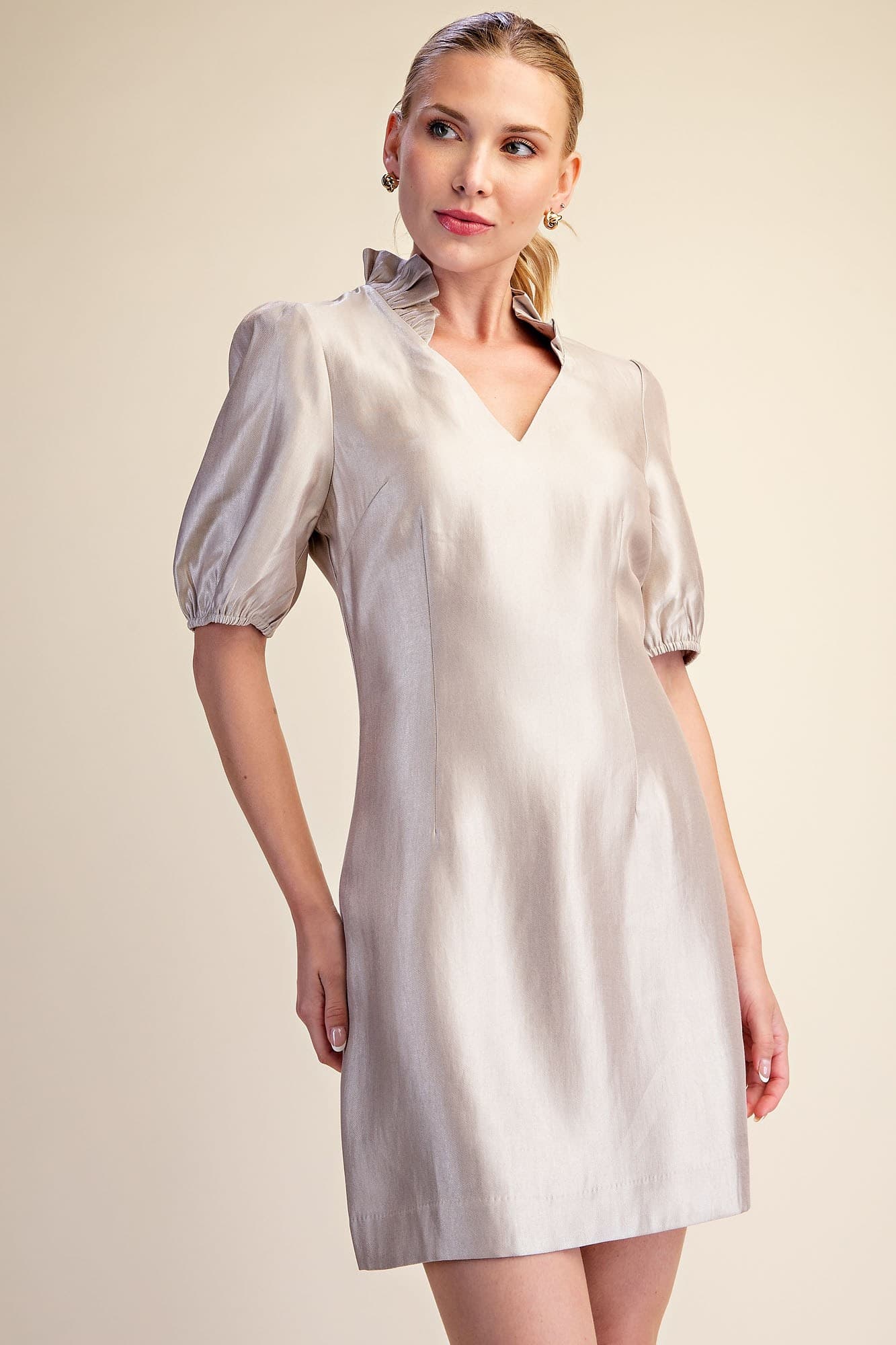 D8251 - CHAMPAGNE