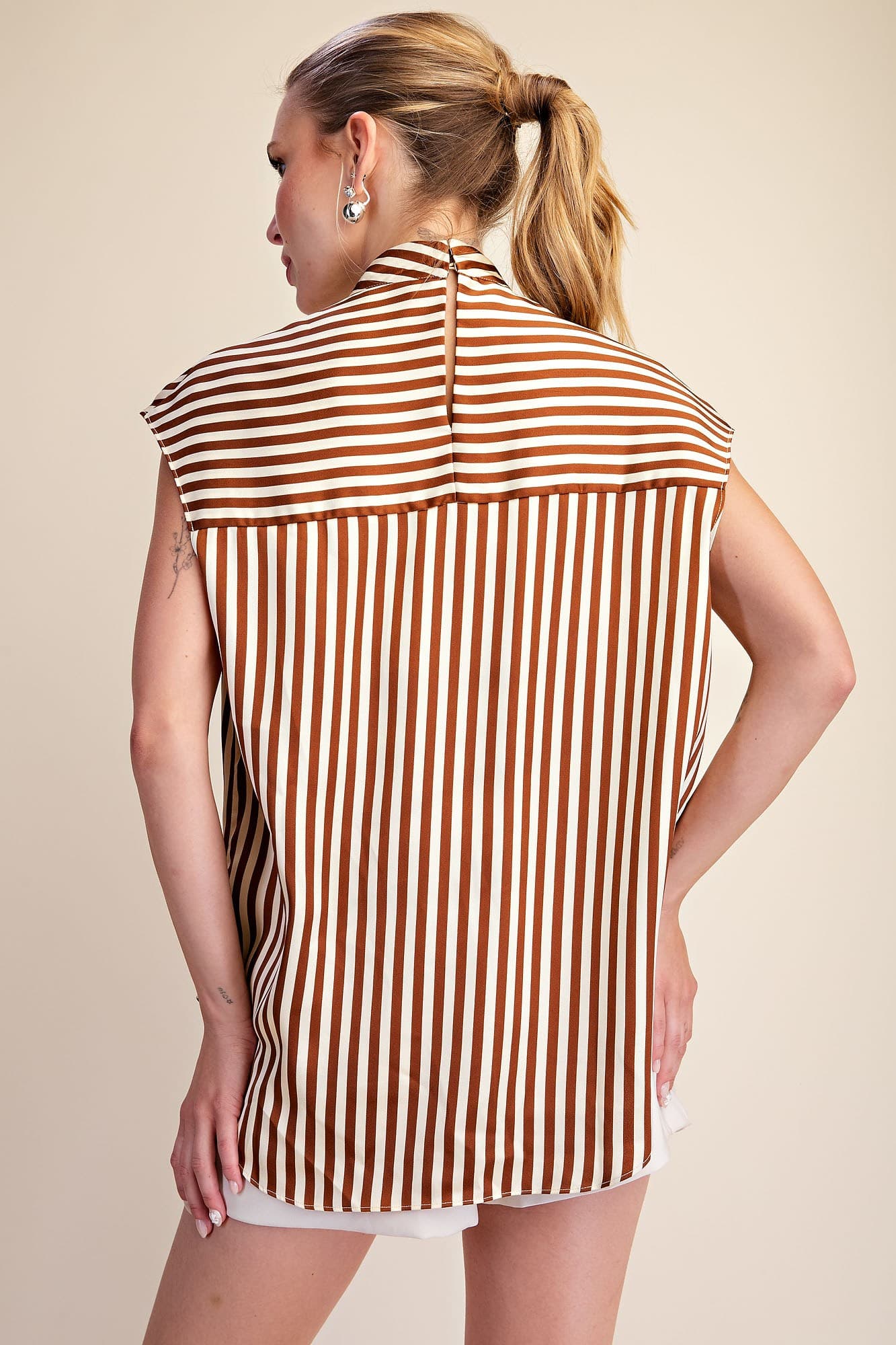 T8284 - BROWN