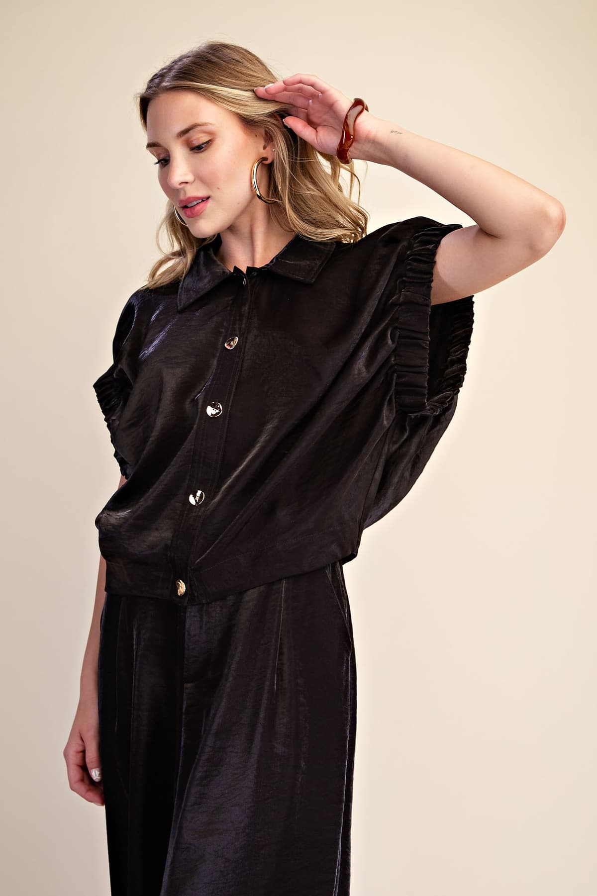 T8303 - BLACK