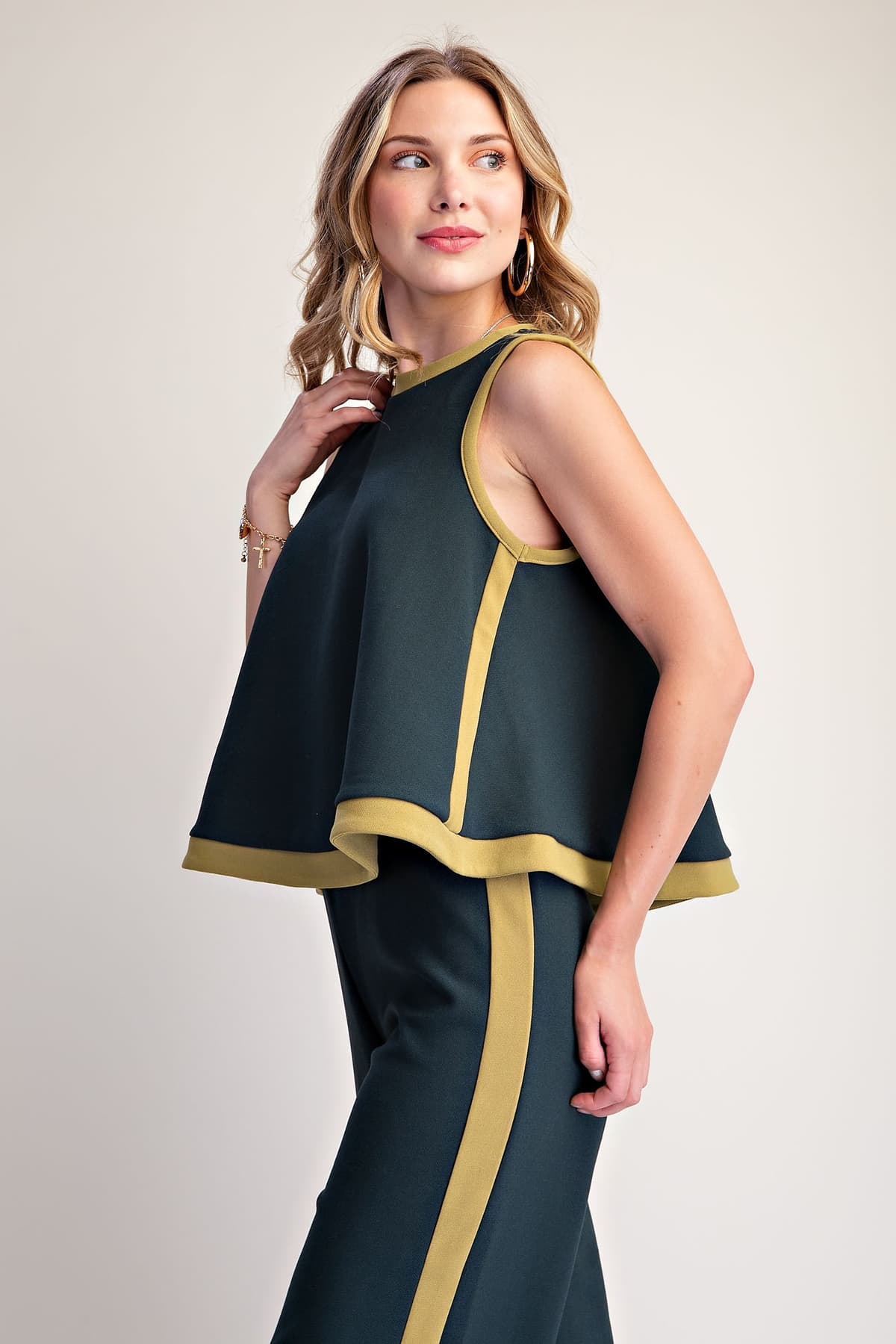 T8316 - HUNTER GREEN