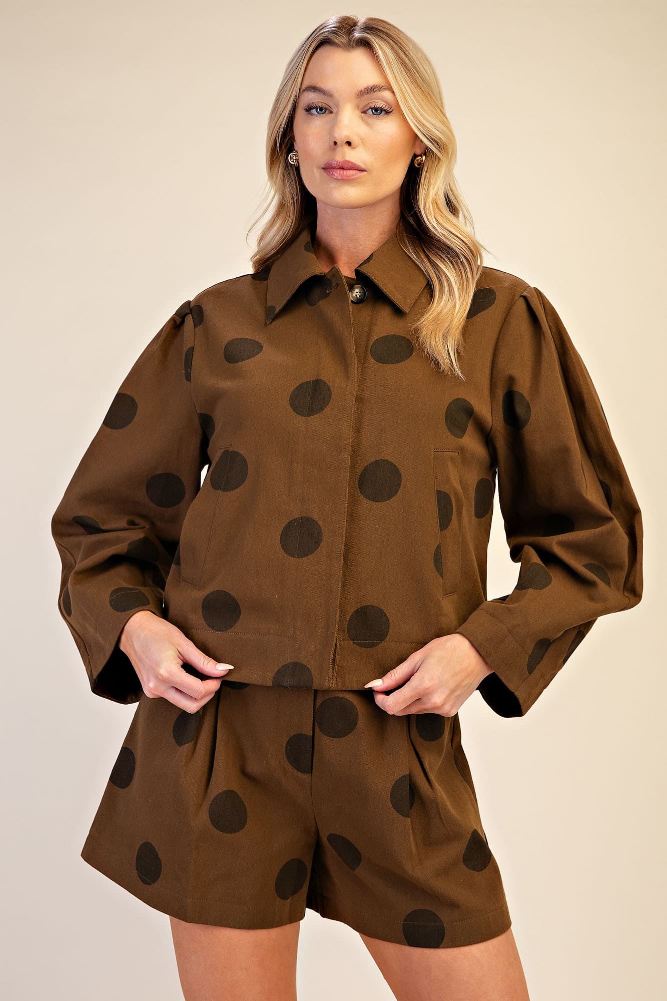 J8332 - BROWN