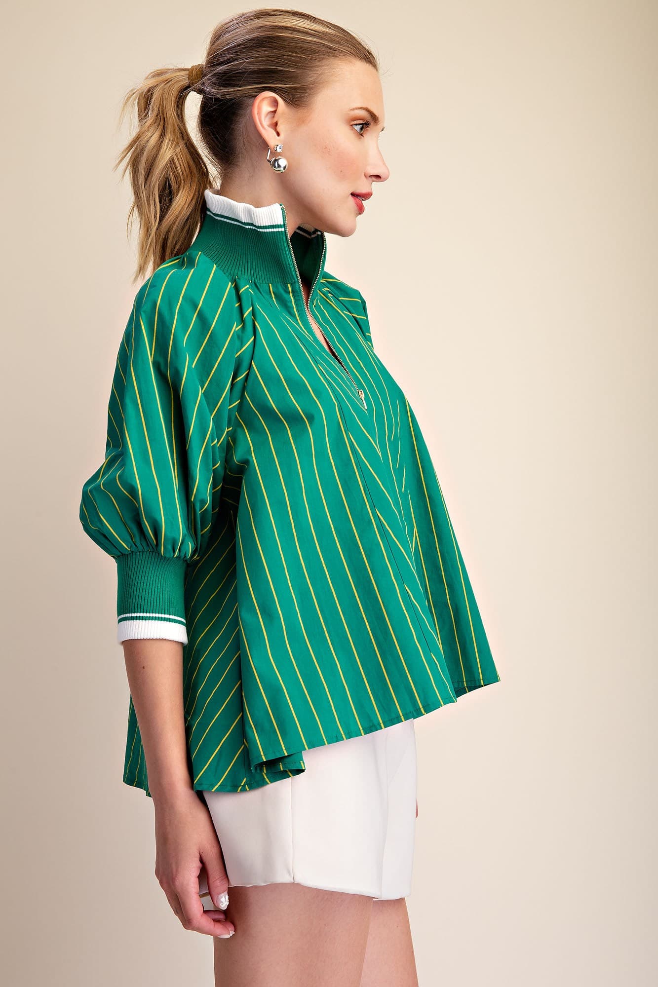 T8372 - GREEN