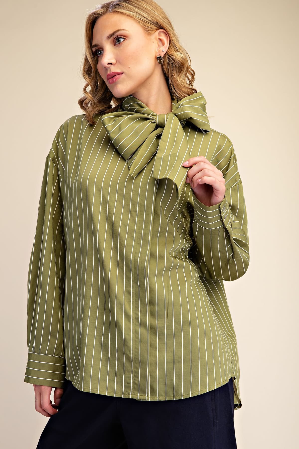 T8338 - OLIVE