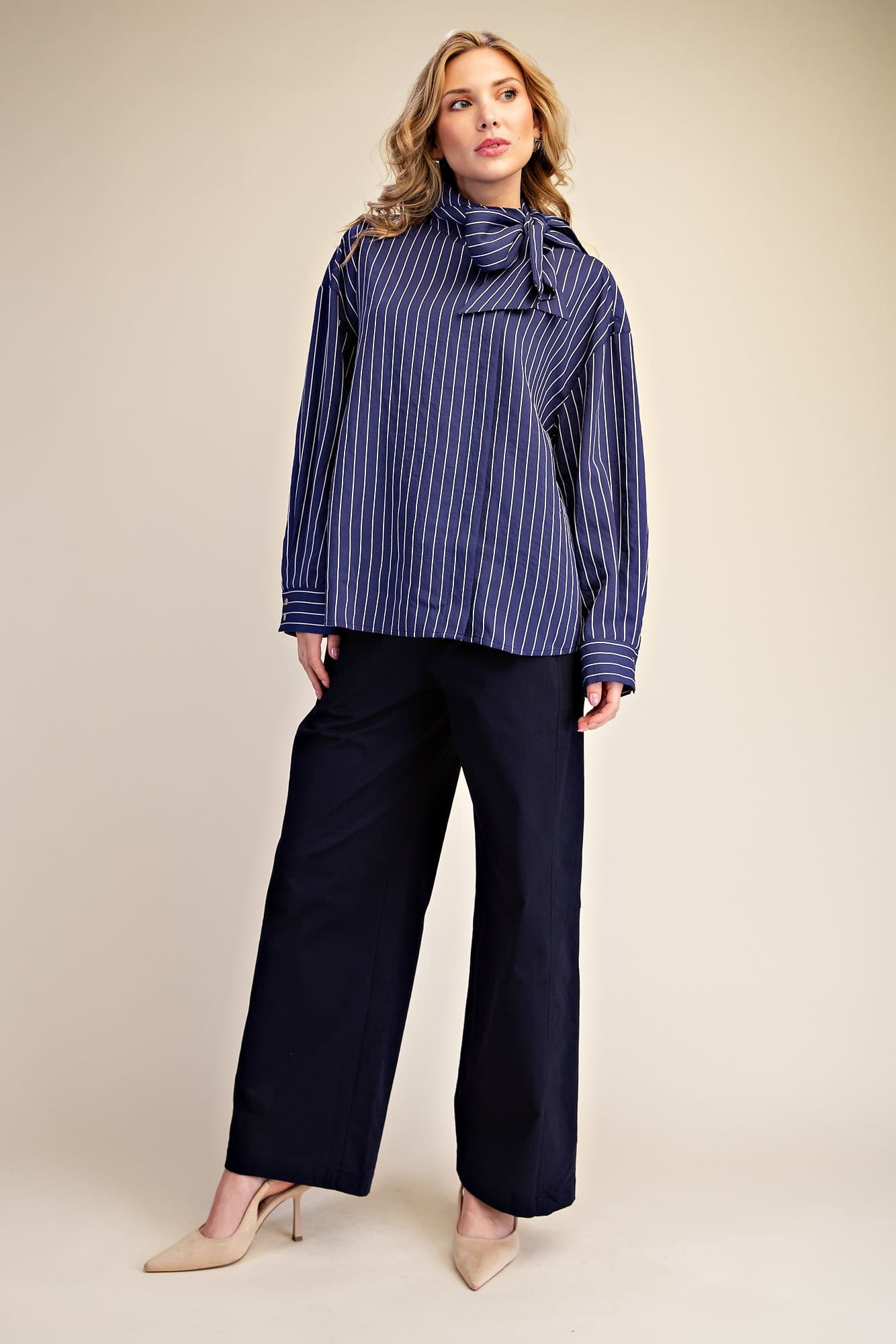 T8338 - NAVY