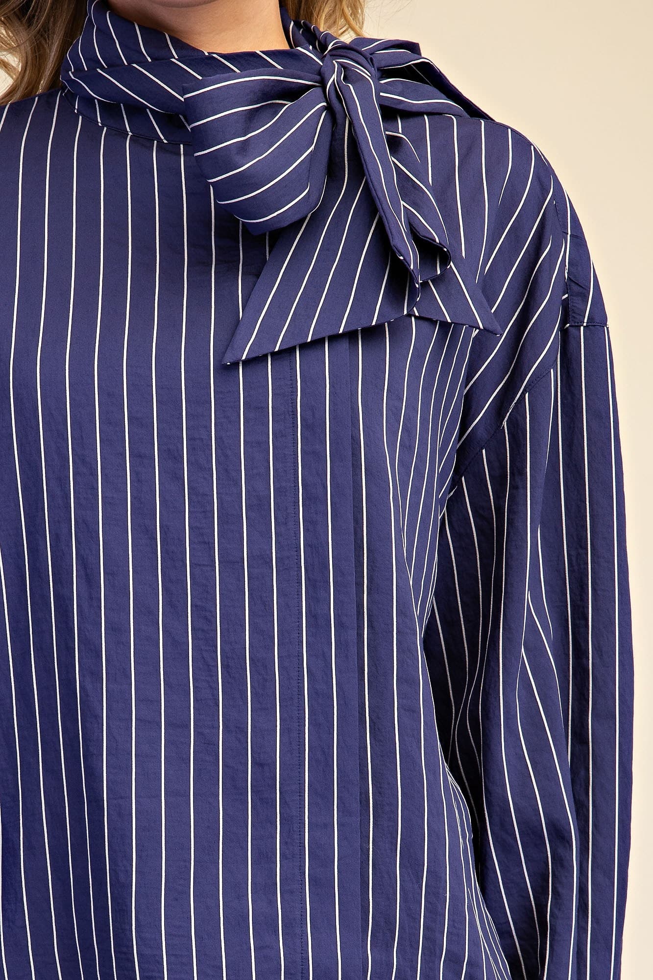 T8338 - NAVY