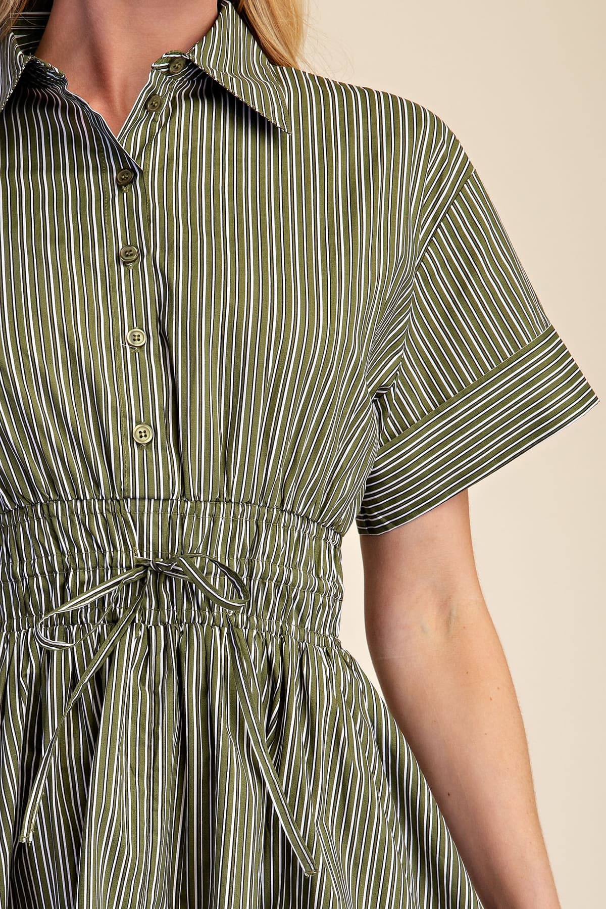 D8406 - OLIVE