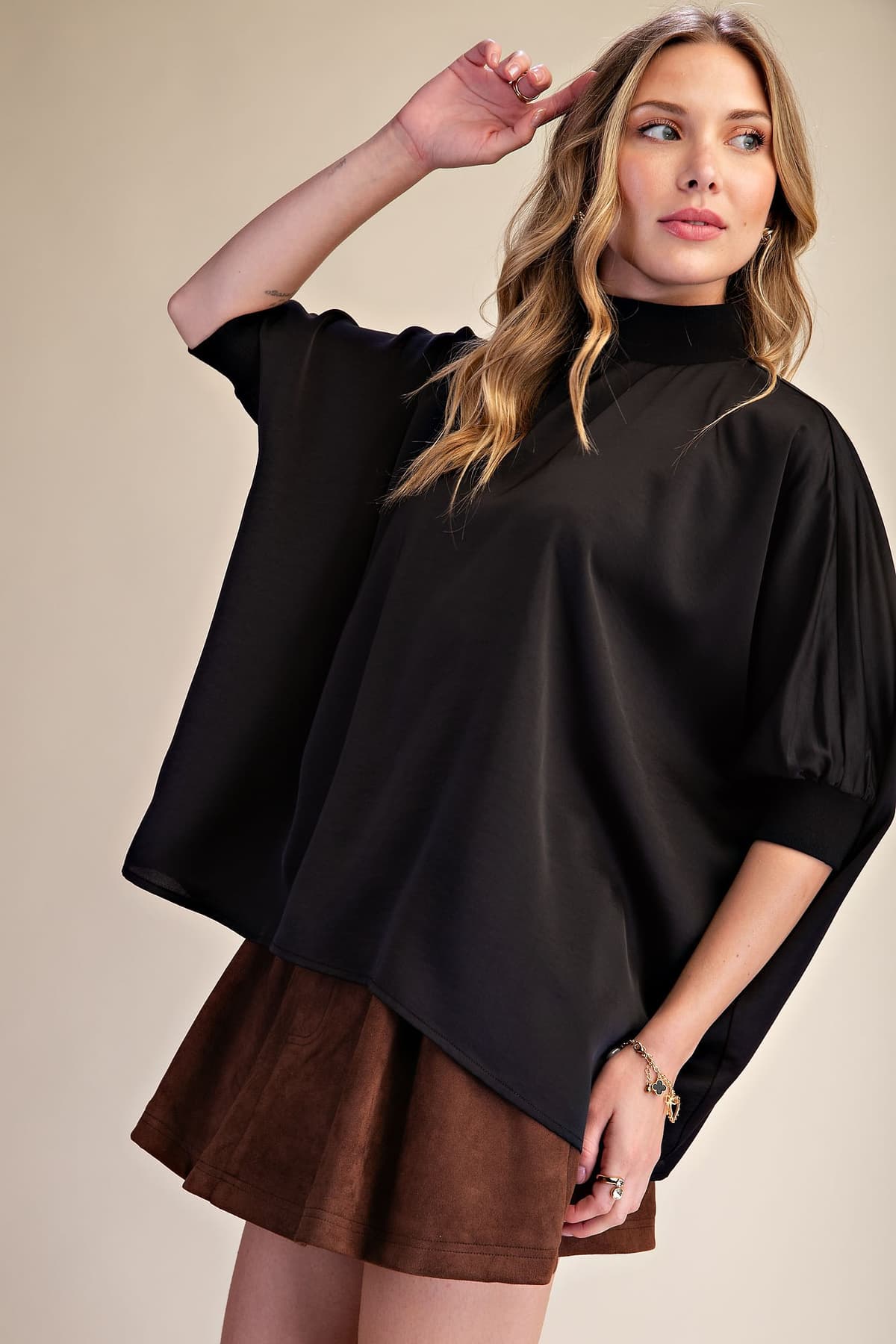 T8407 - BLACK