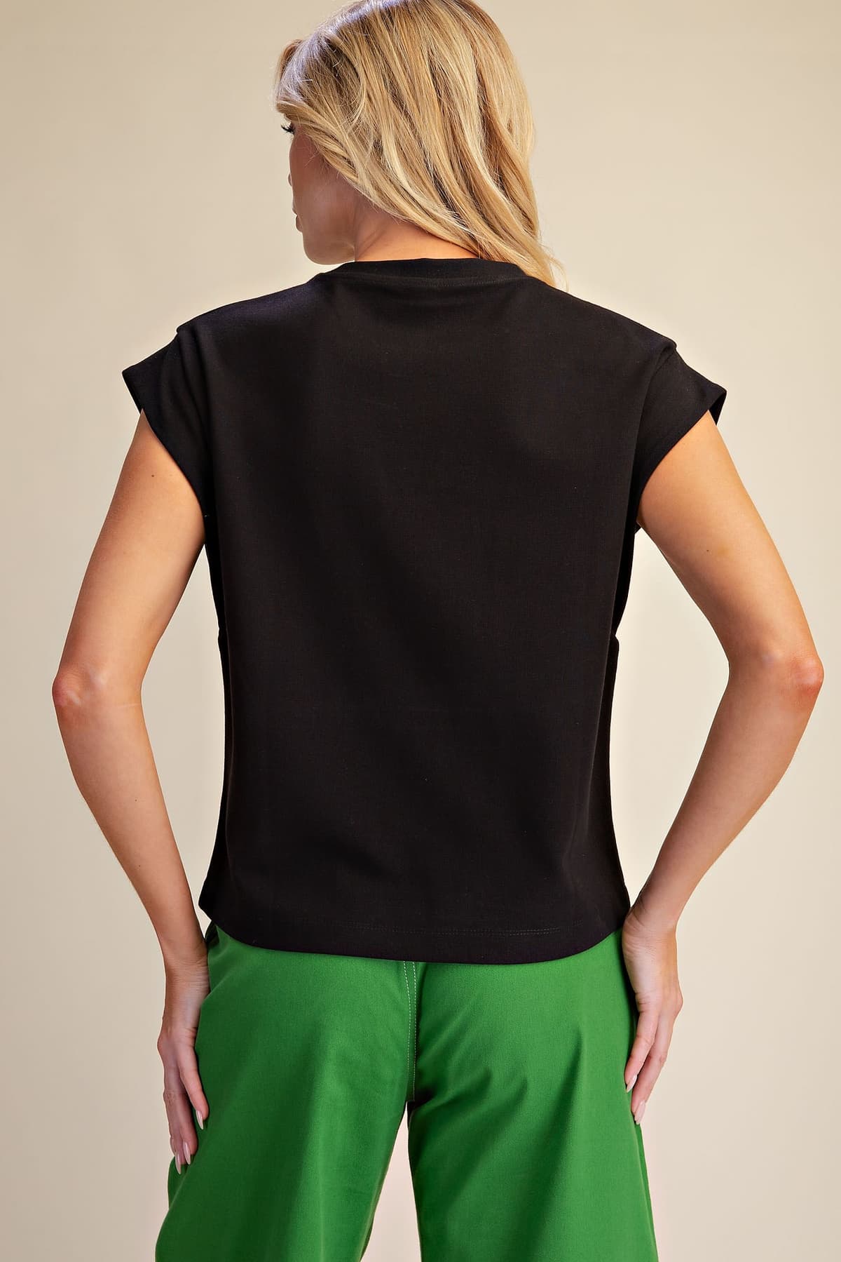 T8356 - BLACK