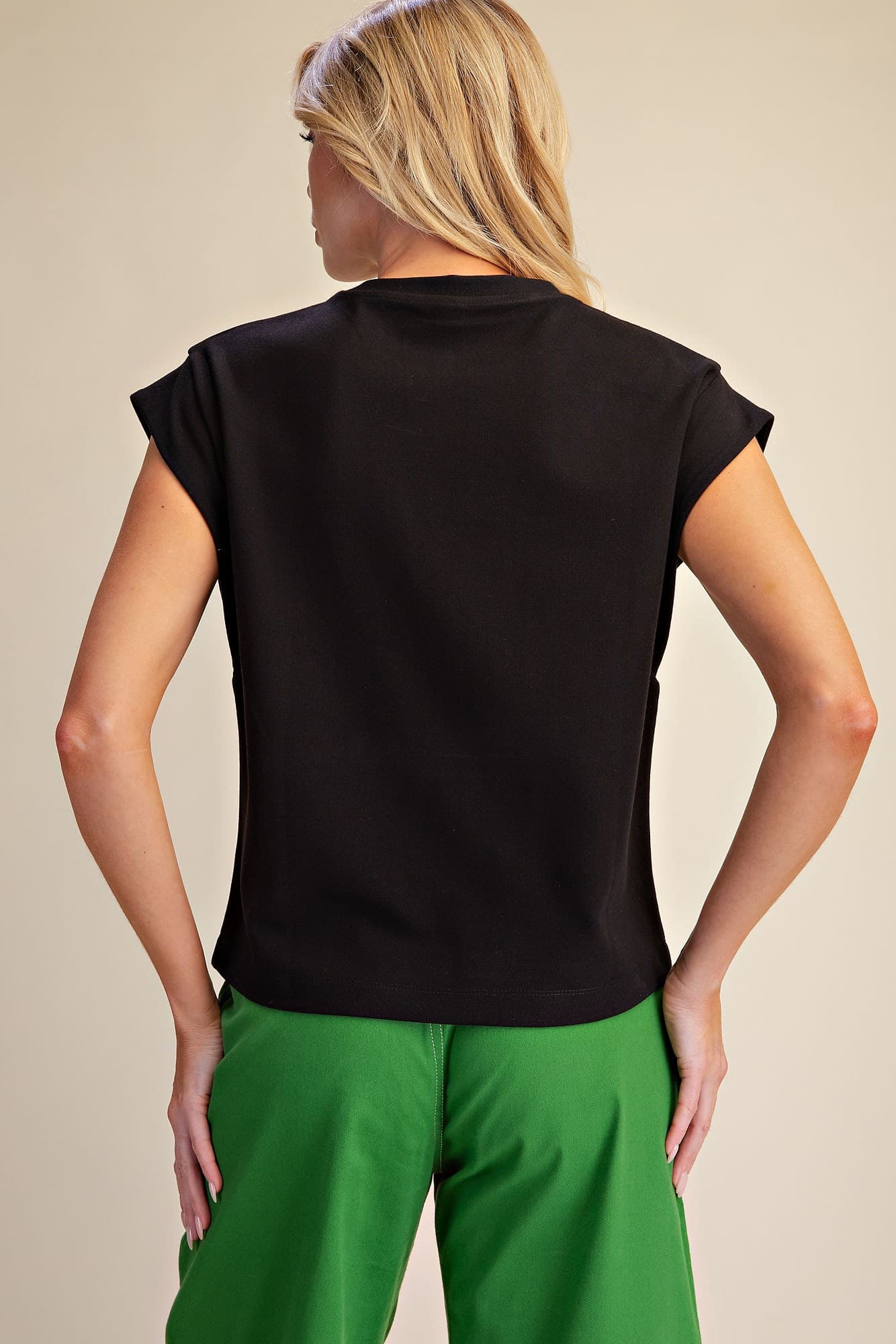 T8356 - BLACK