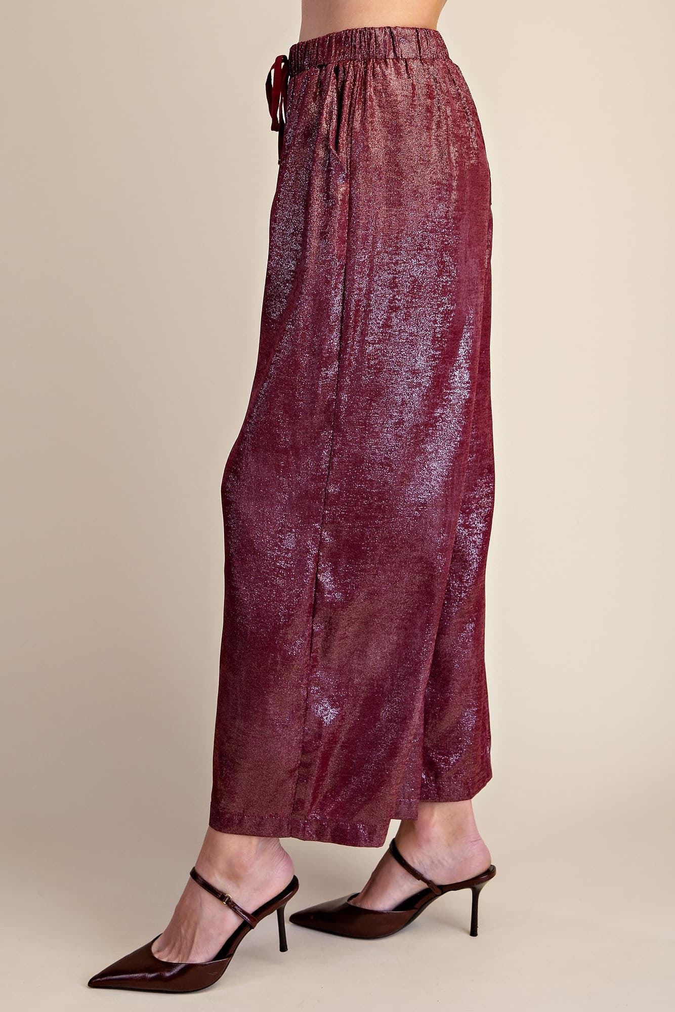P8369 - BURGUNDY