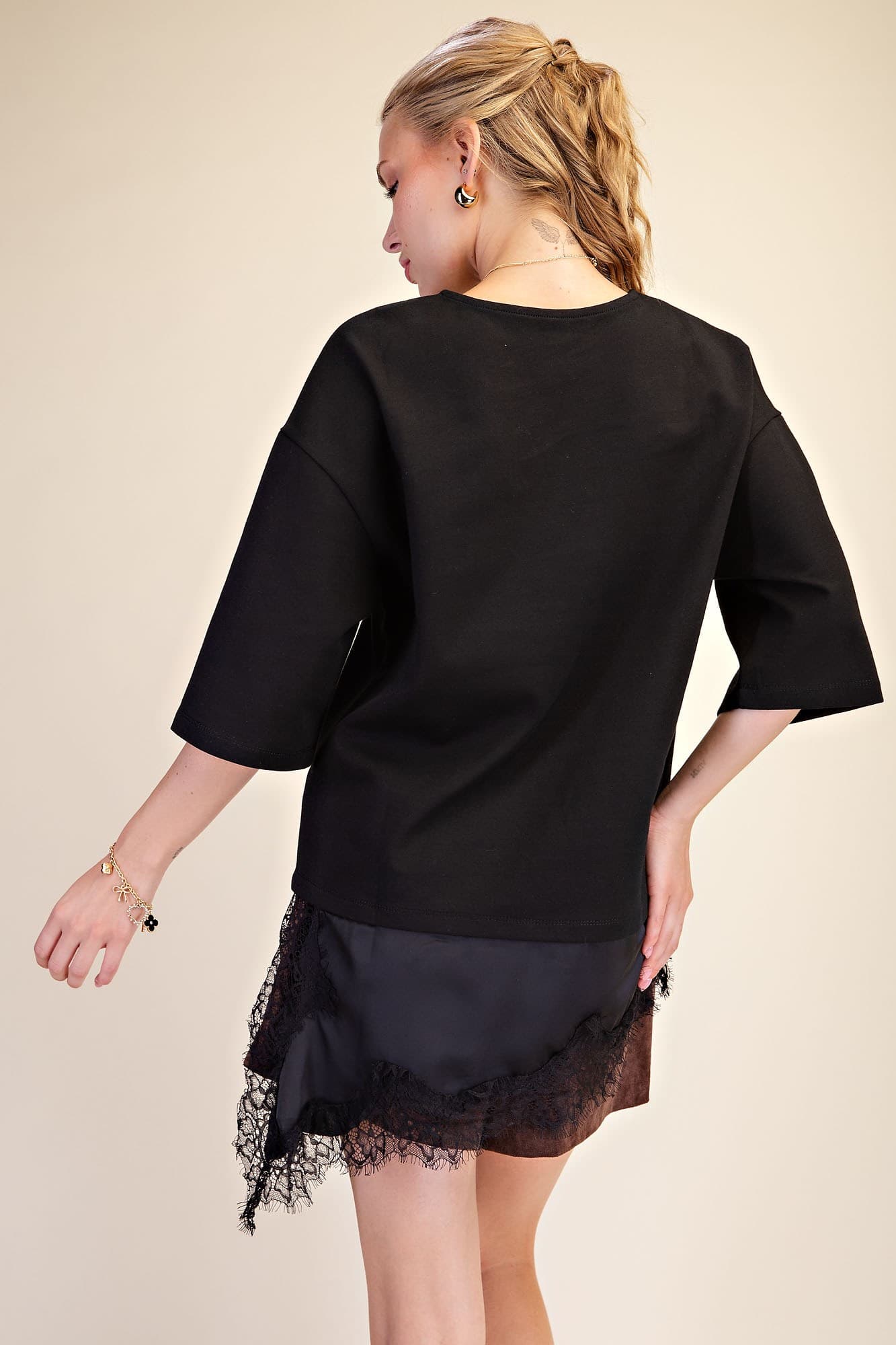 T8383 - BLACK