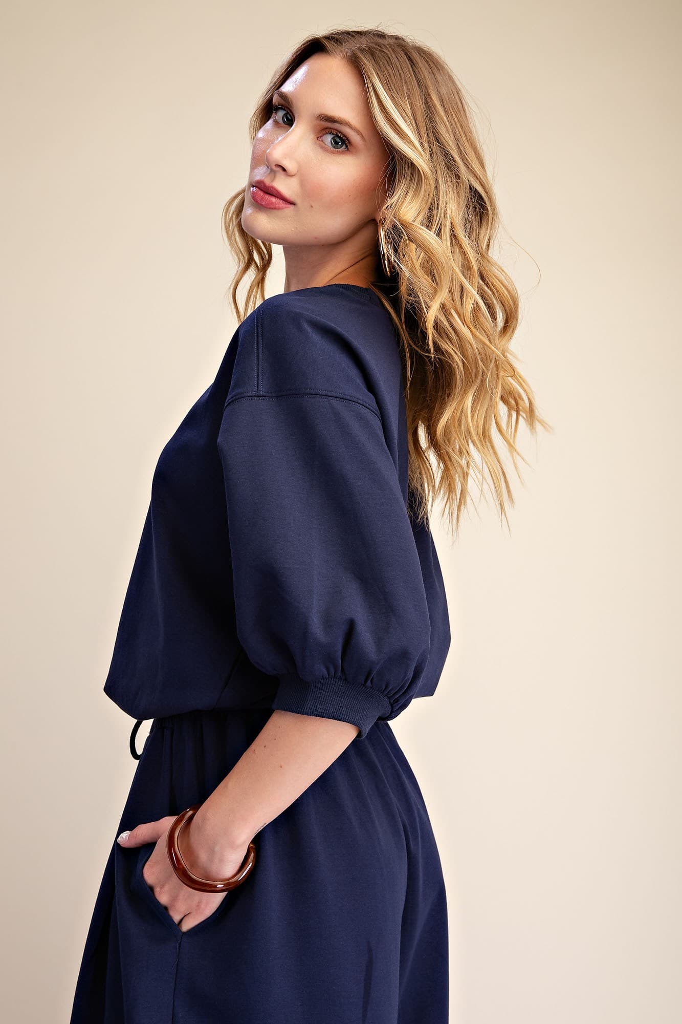 T8416 - NAVY