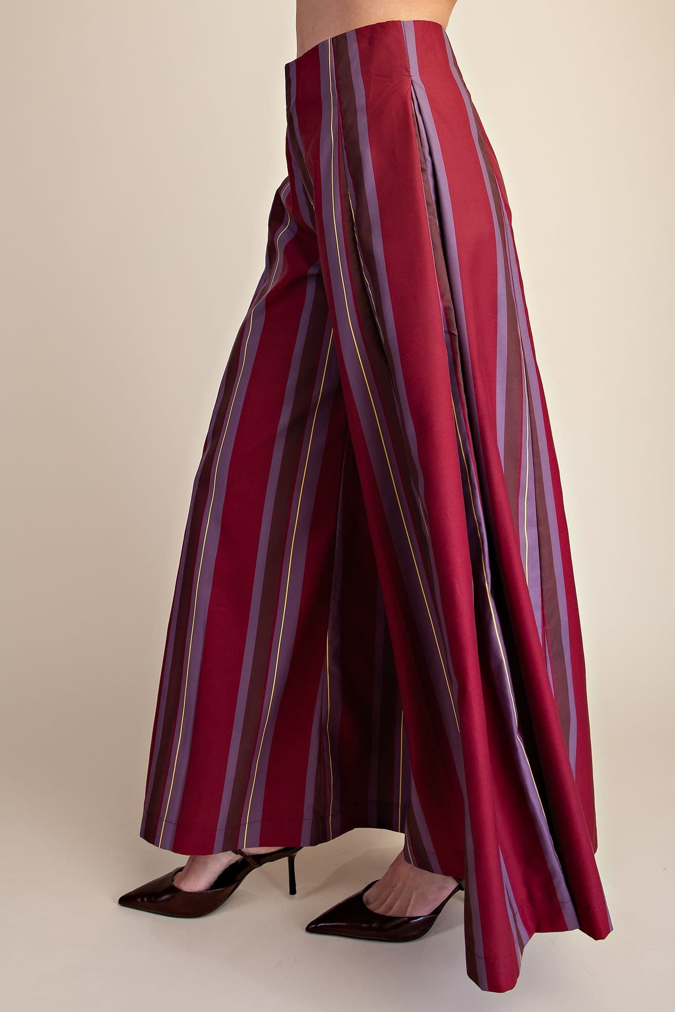 P9227 - BURGUNDY