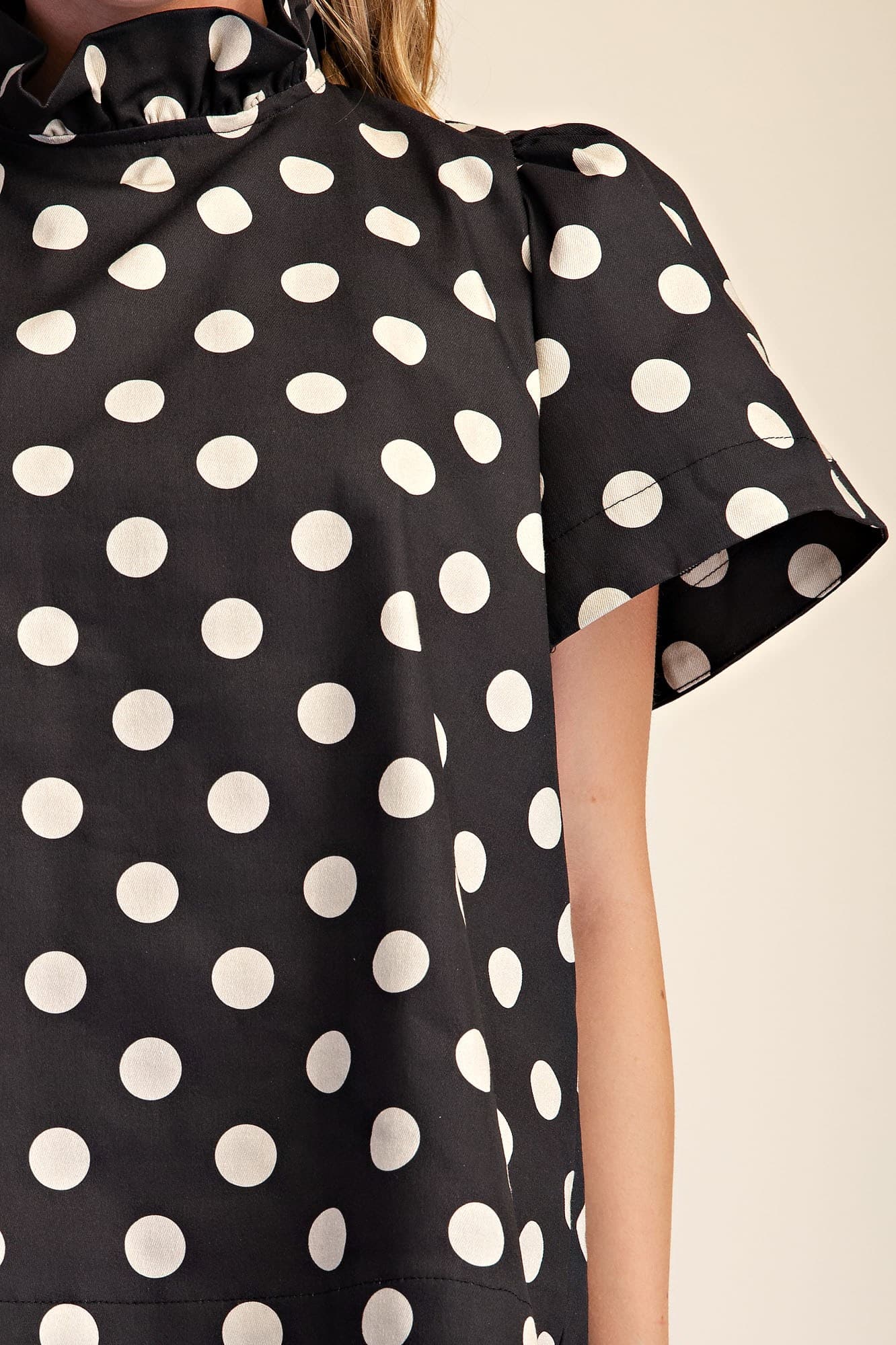 T8393 - BLACK