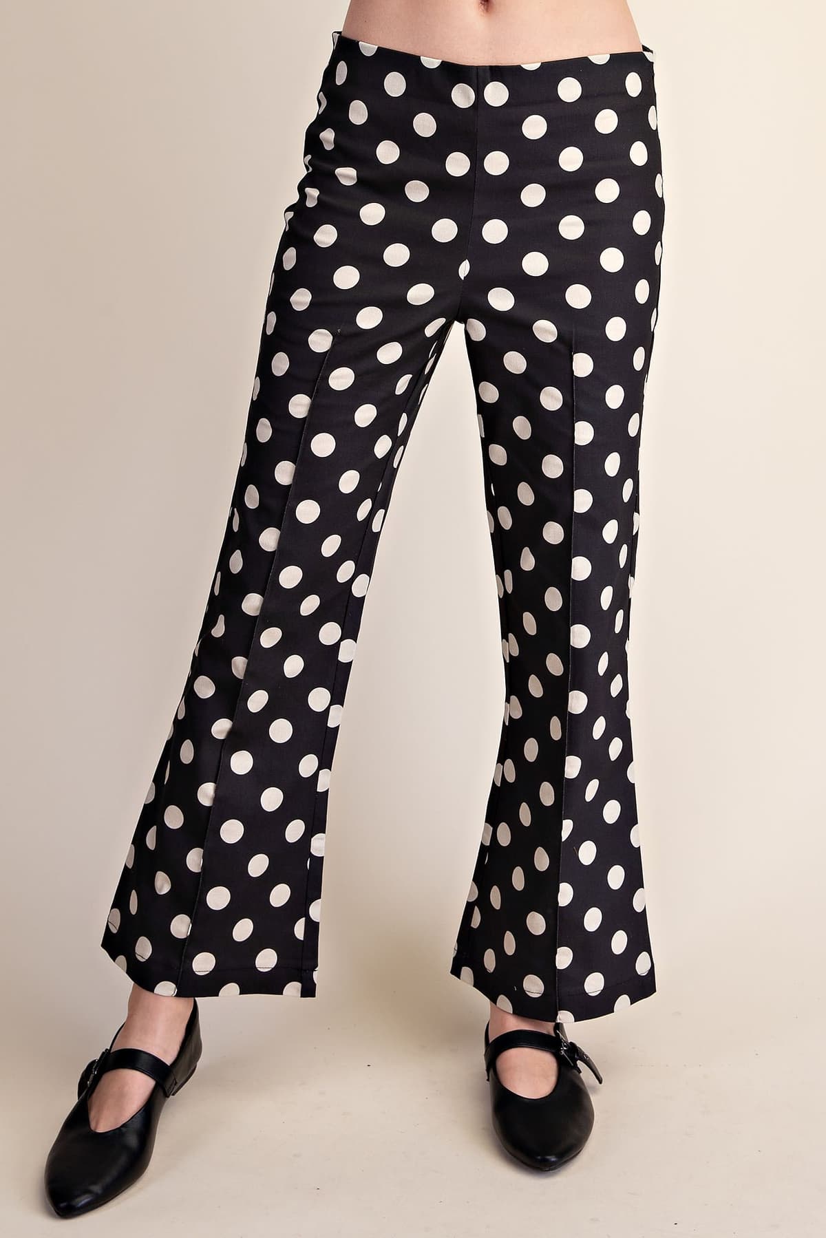 P8304 - BLACK