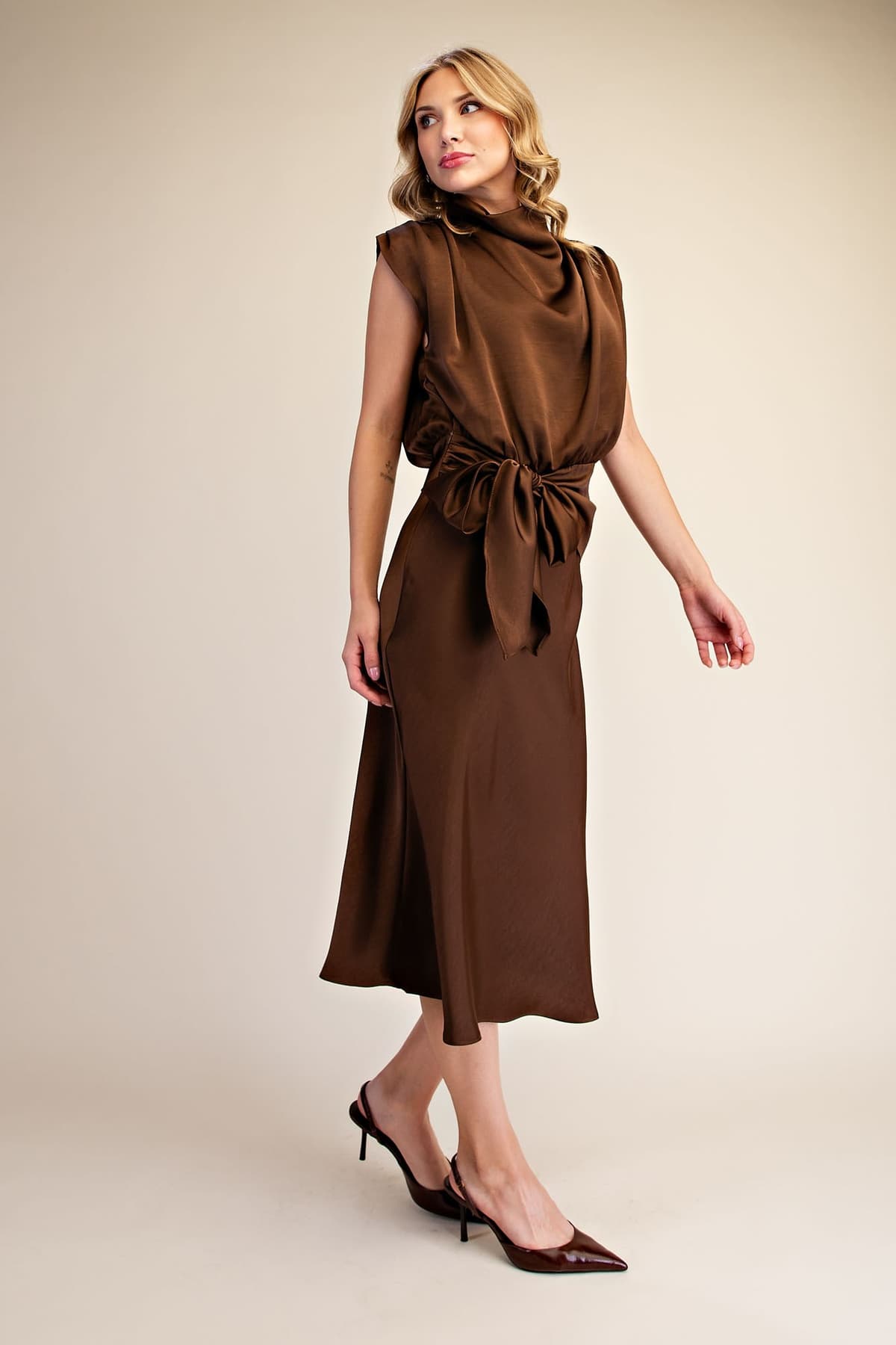 D8397 - BROWN
