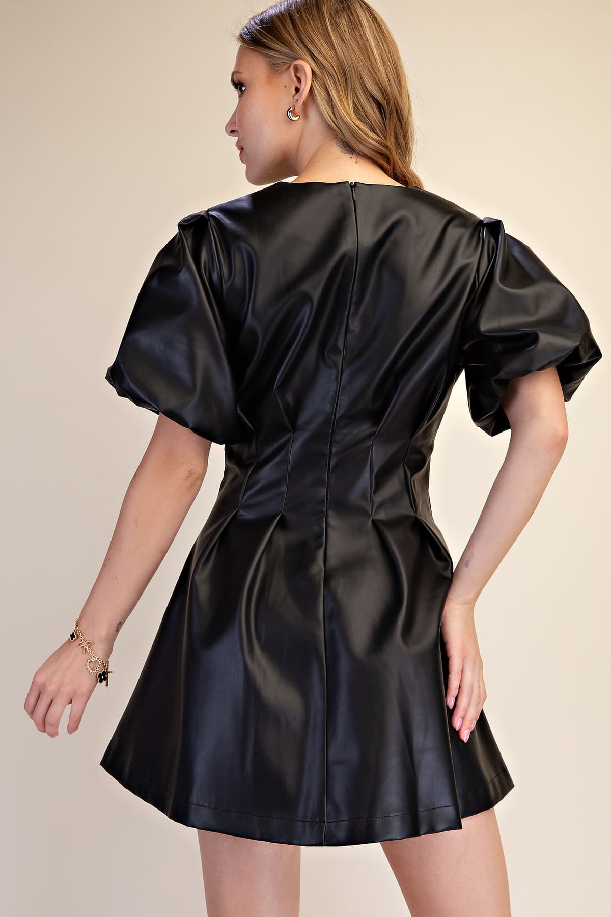 D9207 - BLACK