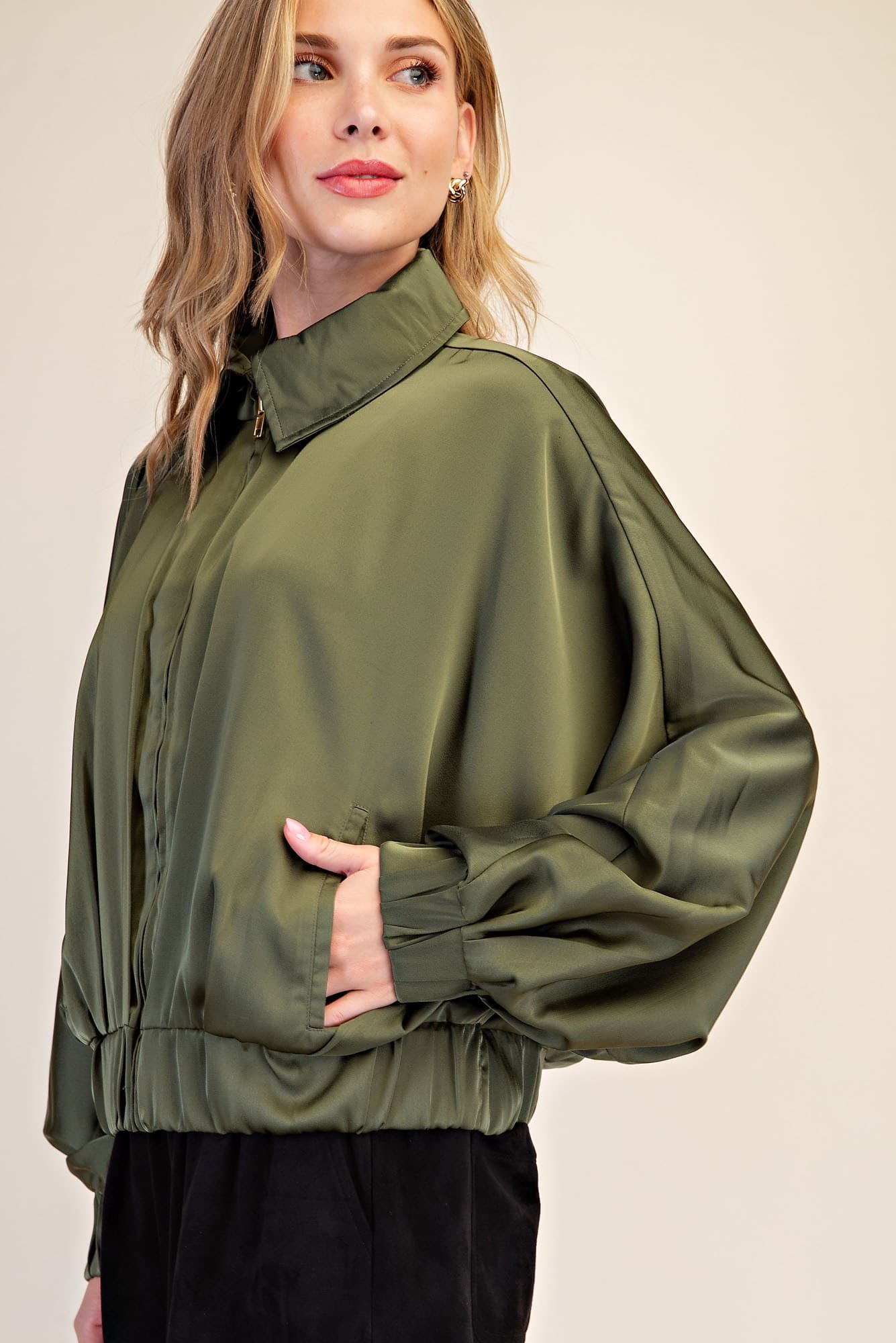 J8389 - OLIVE