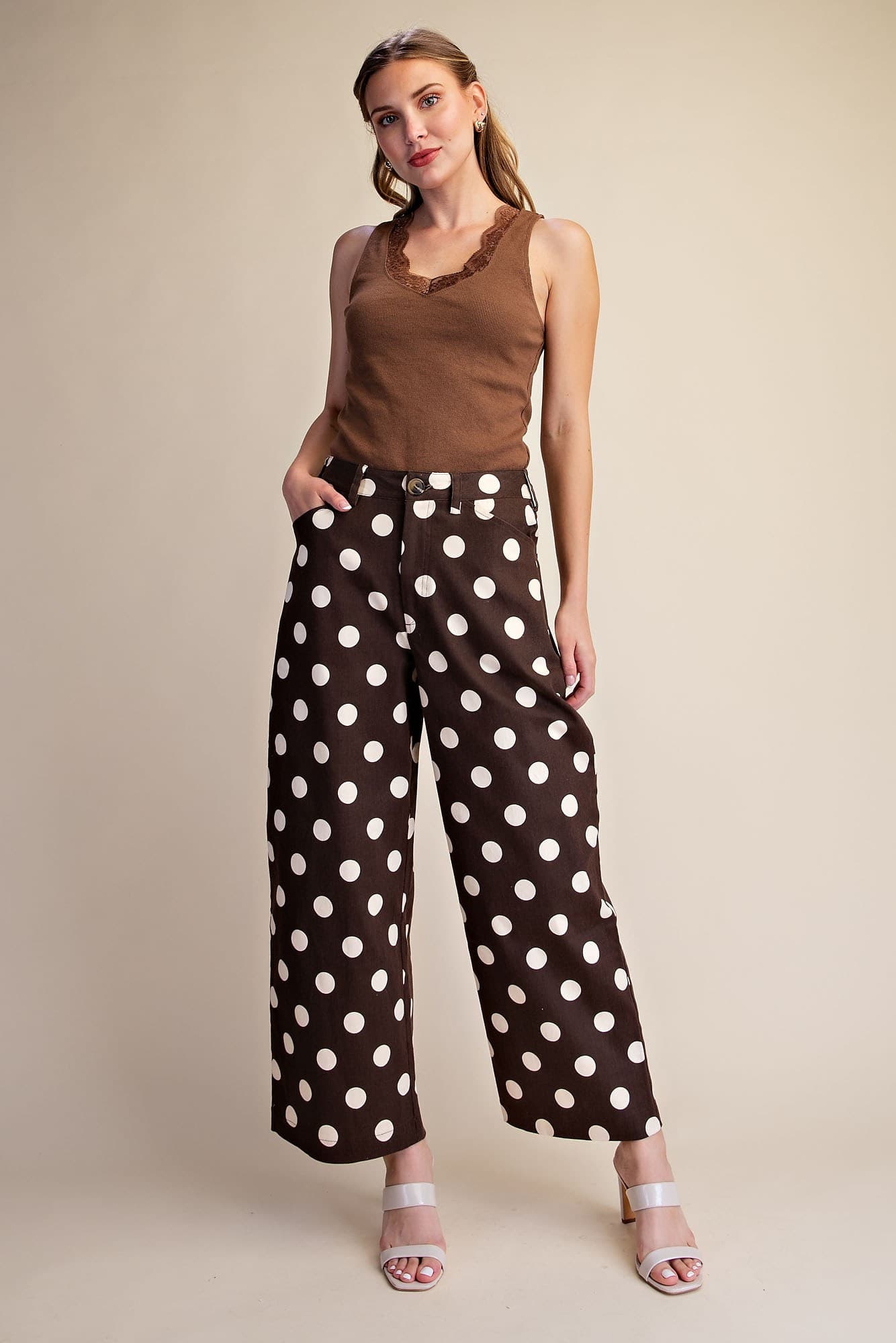 P8464 - BROWN
