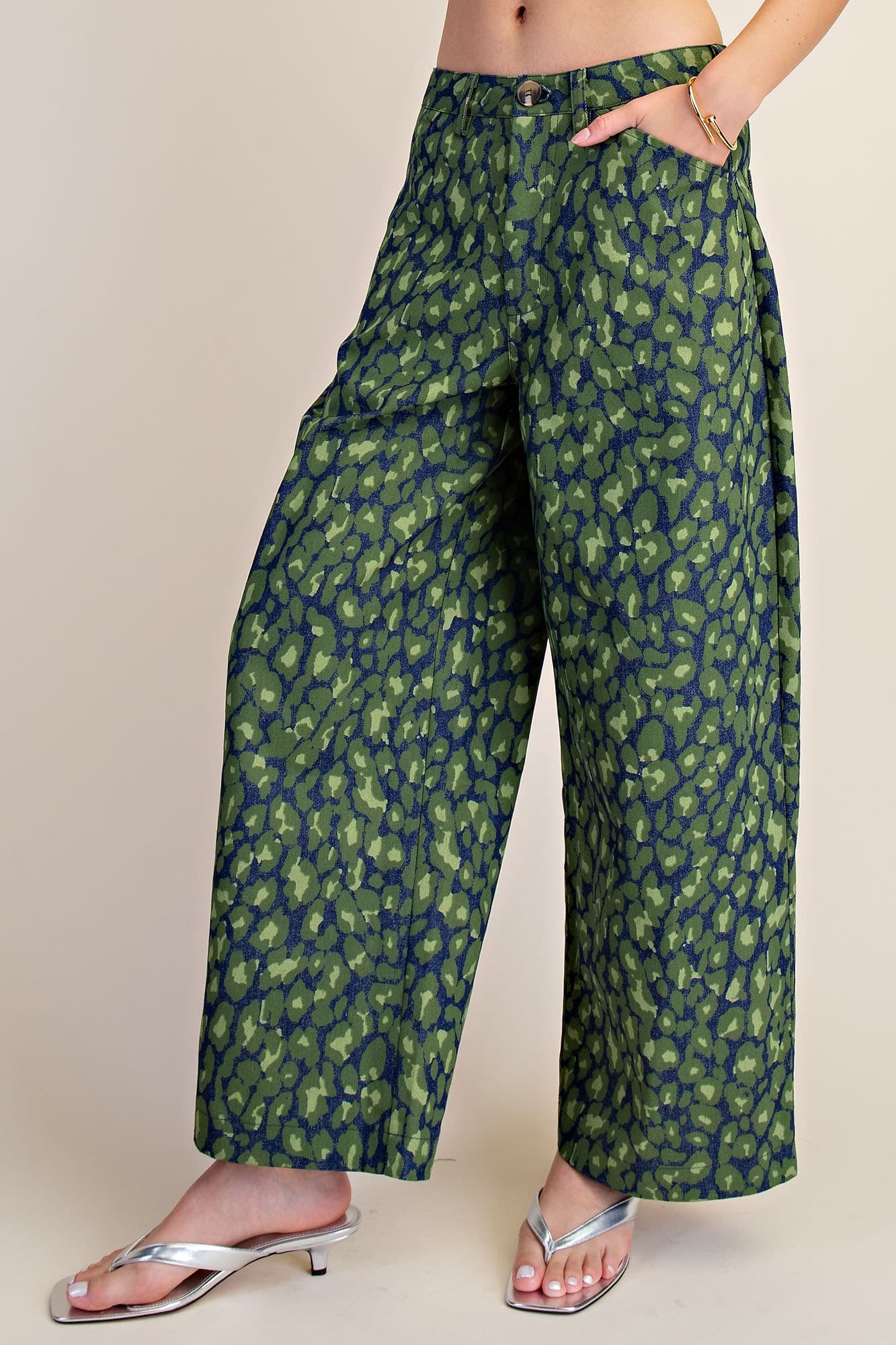 P8479 - GREEN