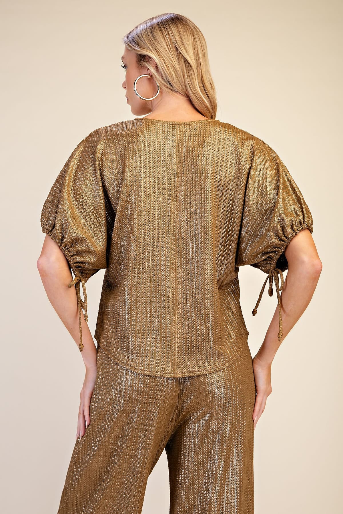 T8327 - OLIVE
