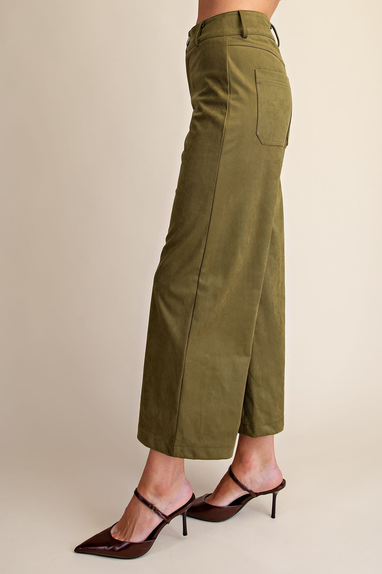 P8489 - OLIVE
