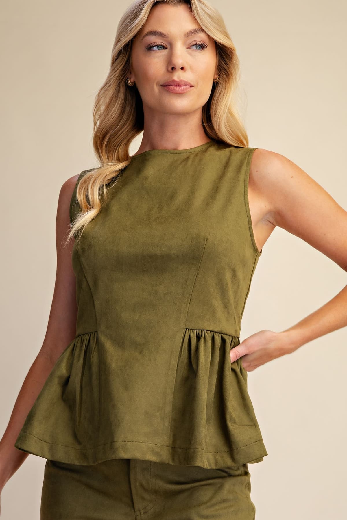 T8488 - OLIVE