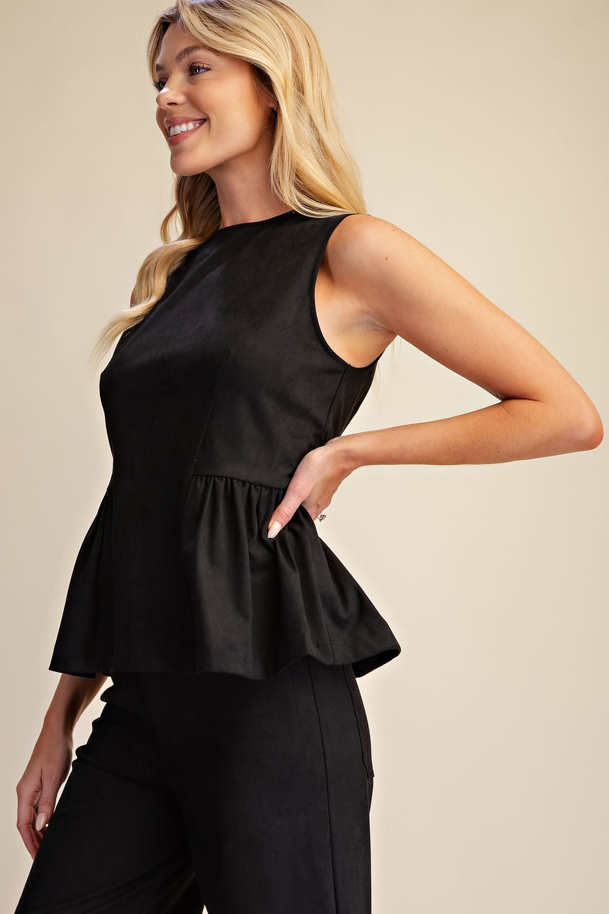 T8488 - BLACK