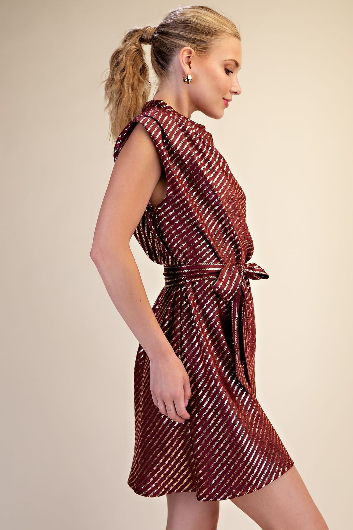 D8482 - BURGUNDY