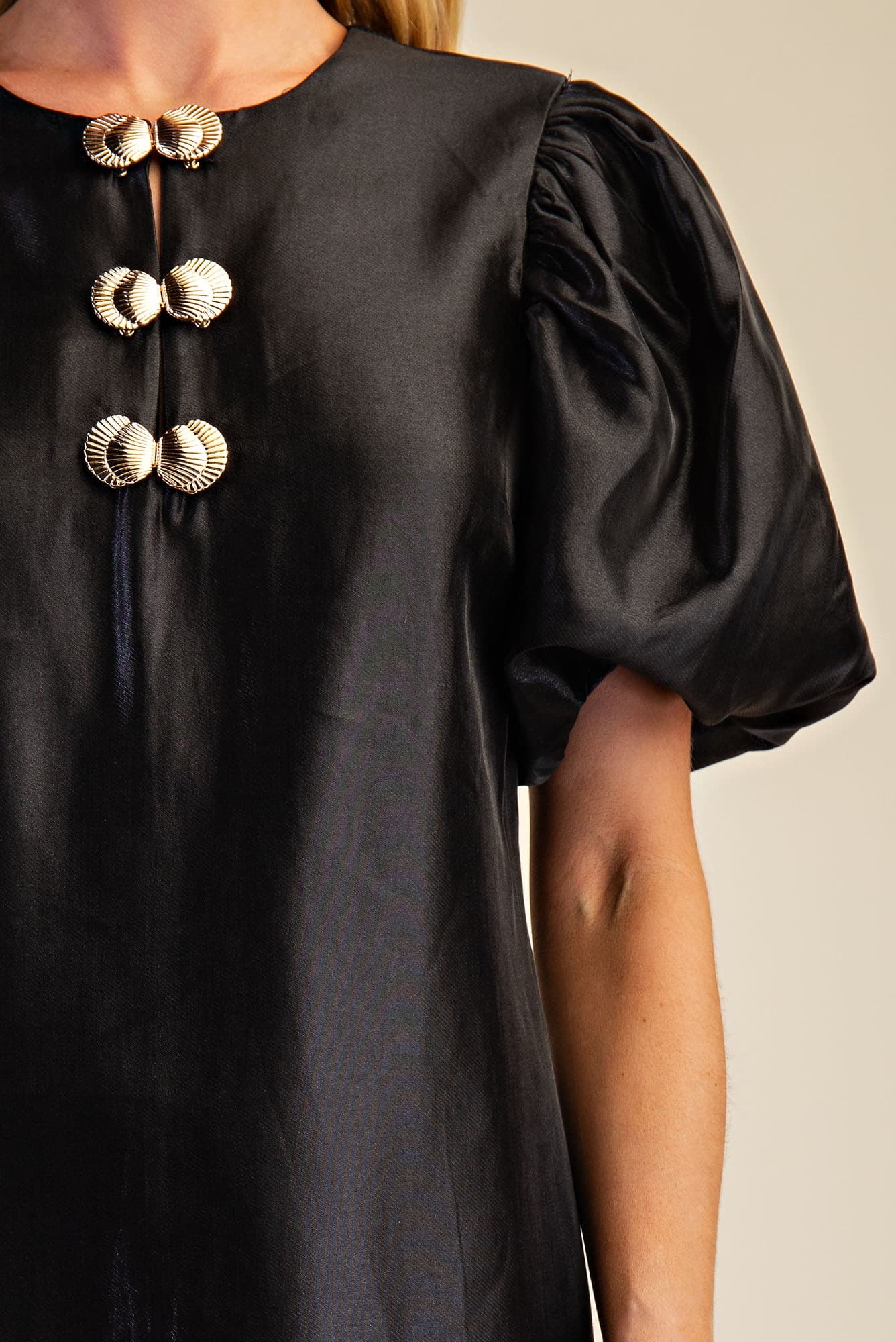 D8460 - BLACK