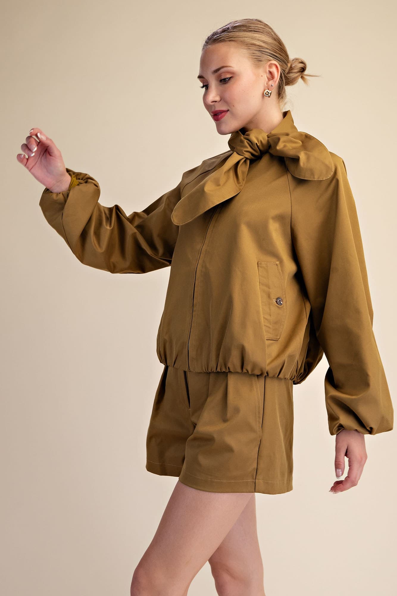 J8427 - OLIVE