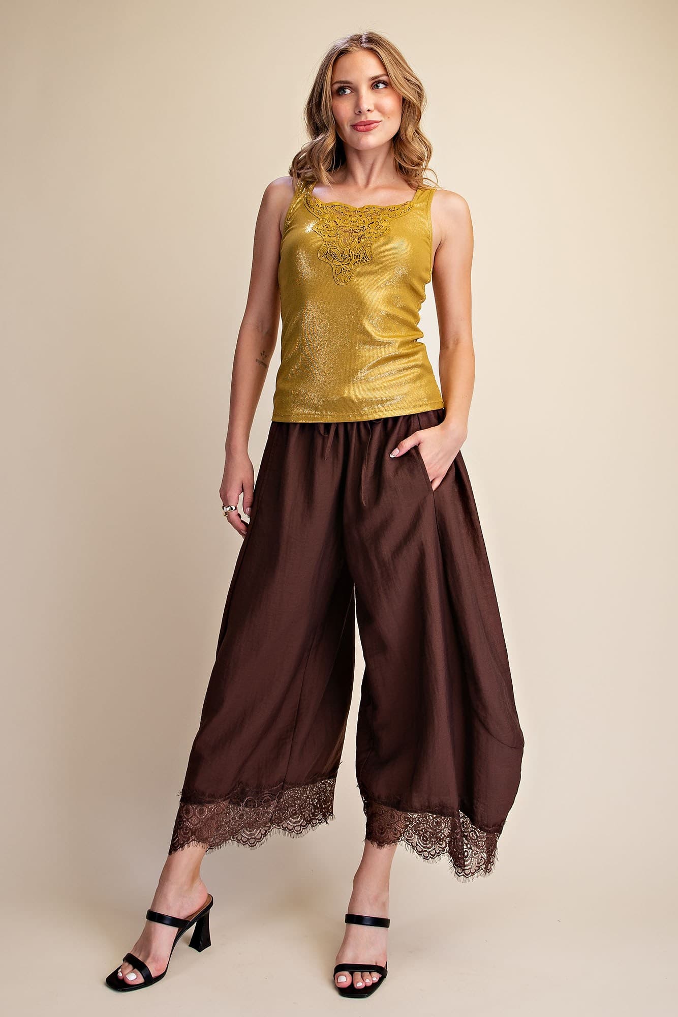 T8445 - LIGHT OLIVE