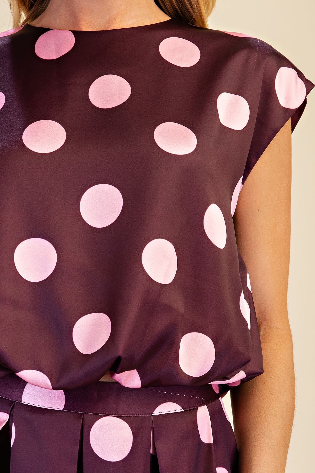 T8478 - PLUM