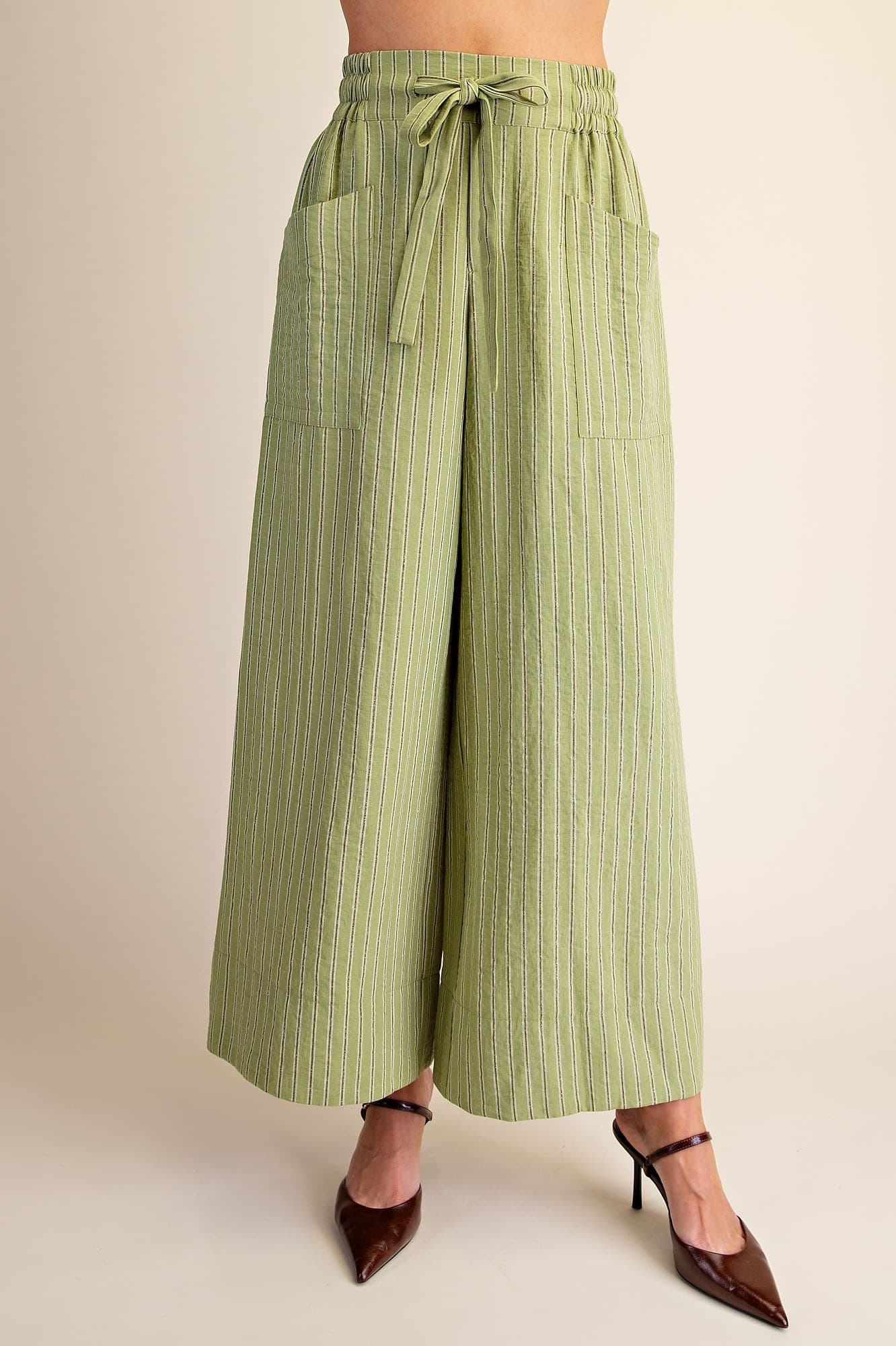P8420 - LIGHT OLIVE