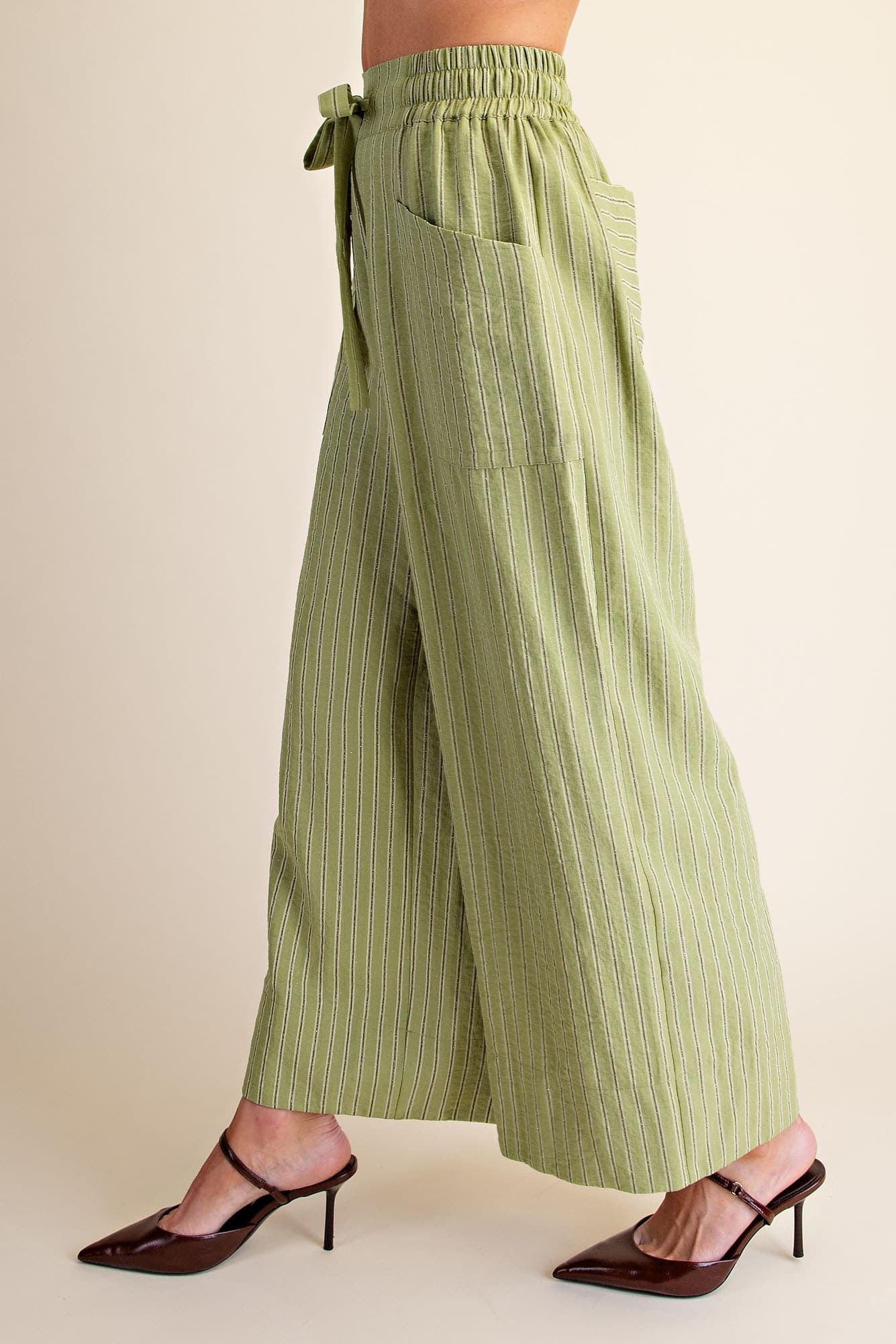 P8420 - LIGHT OLIVE