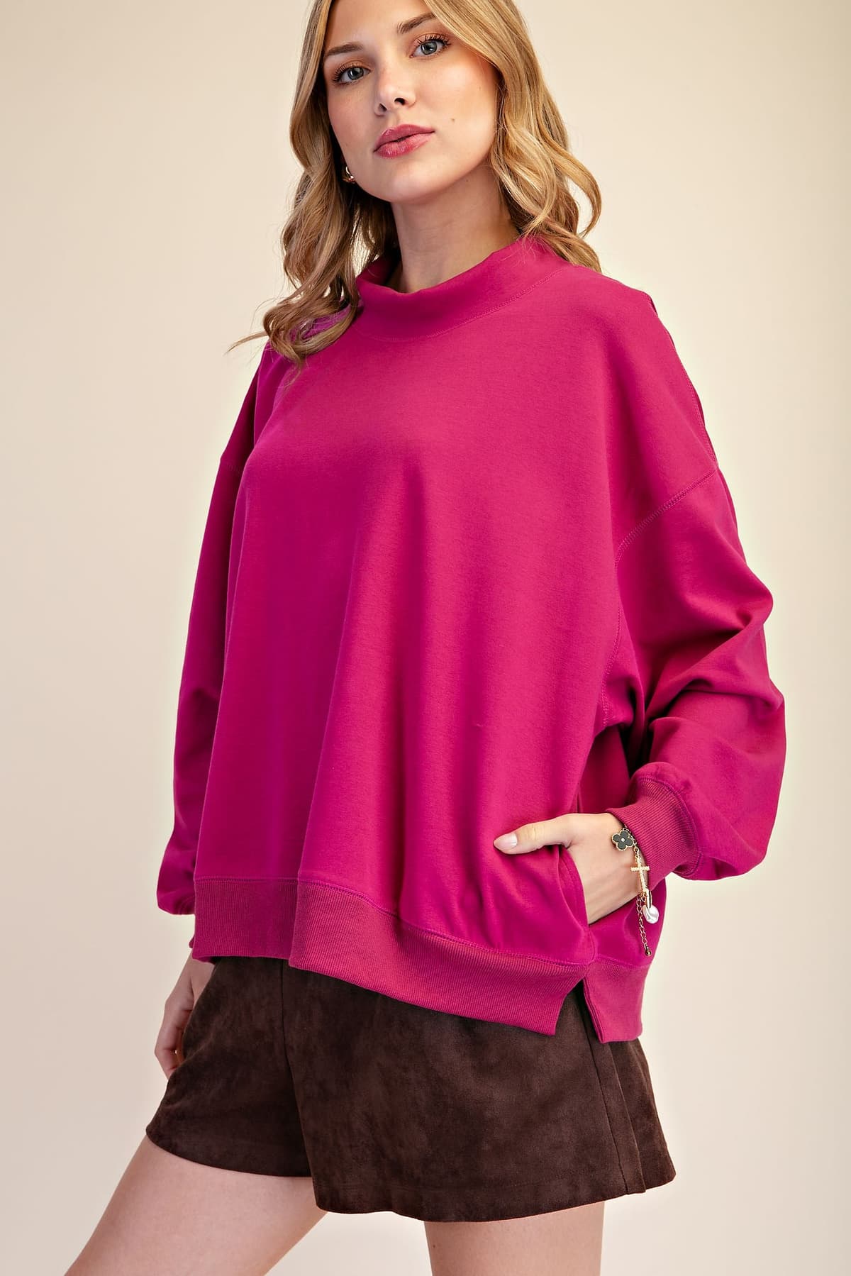 T8354 - PLUM