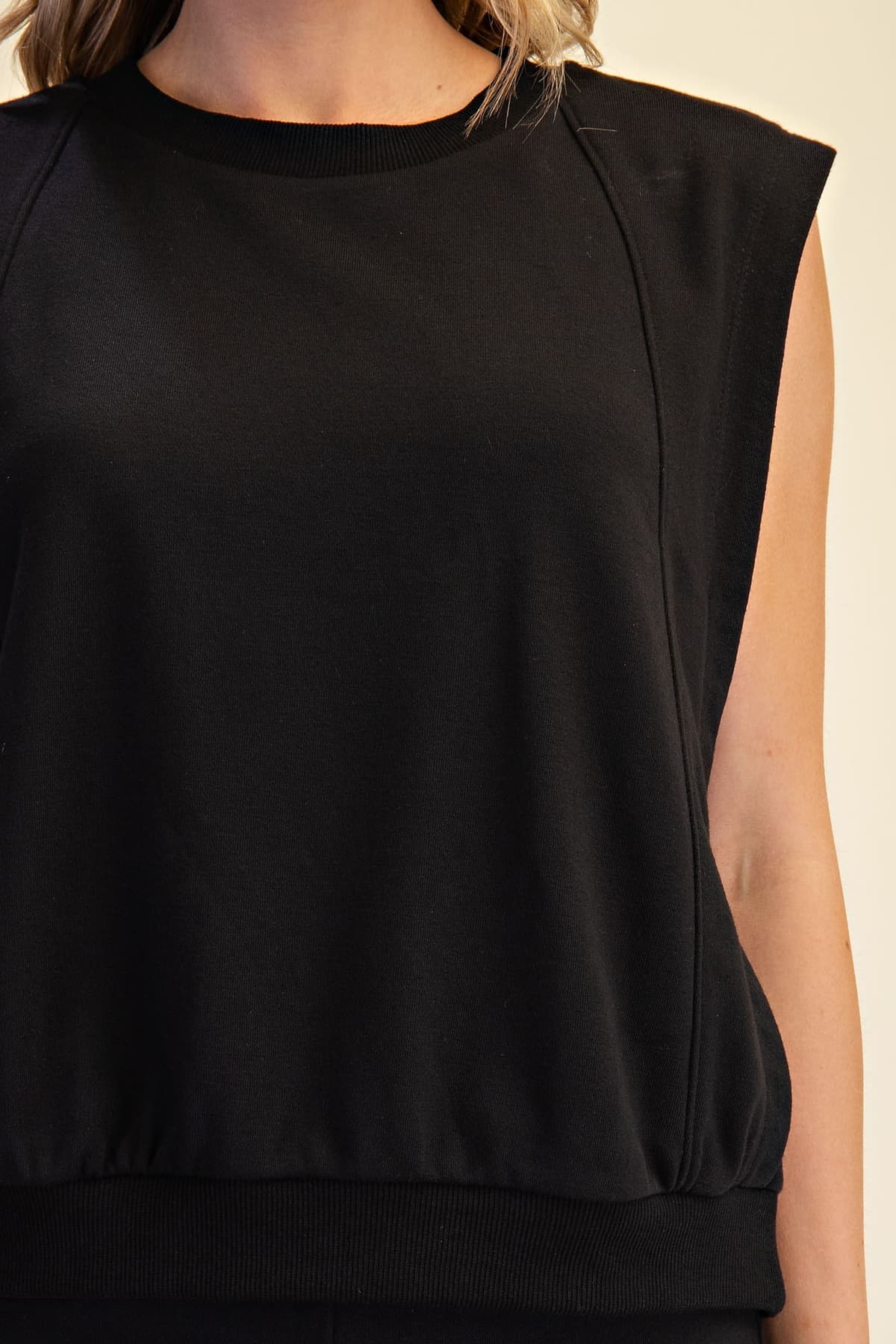 T9332 - BLACK