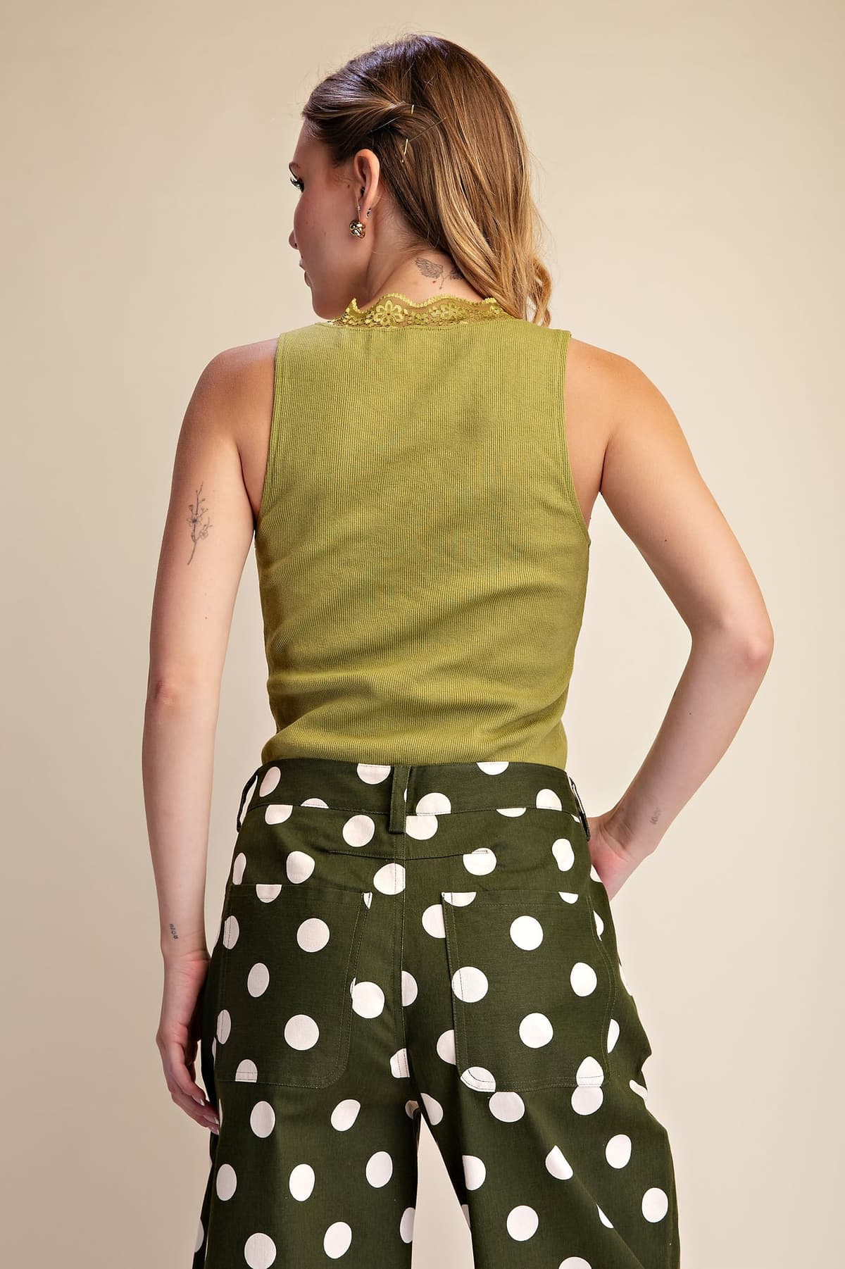 T8405 - LIGHT OLIVE