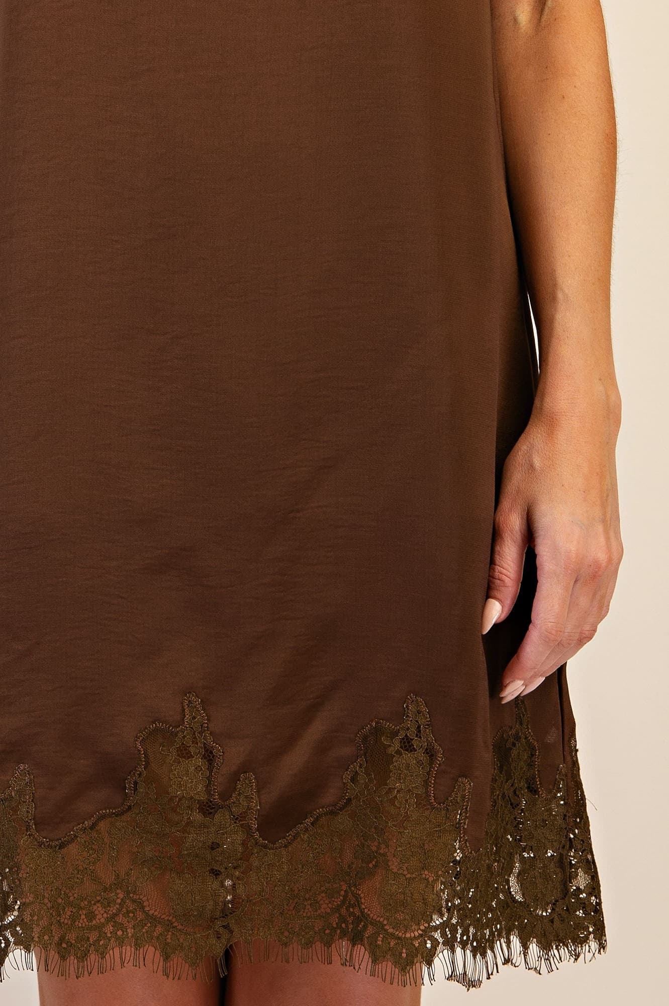D9318 - BROWN