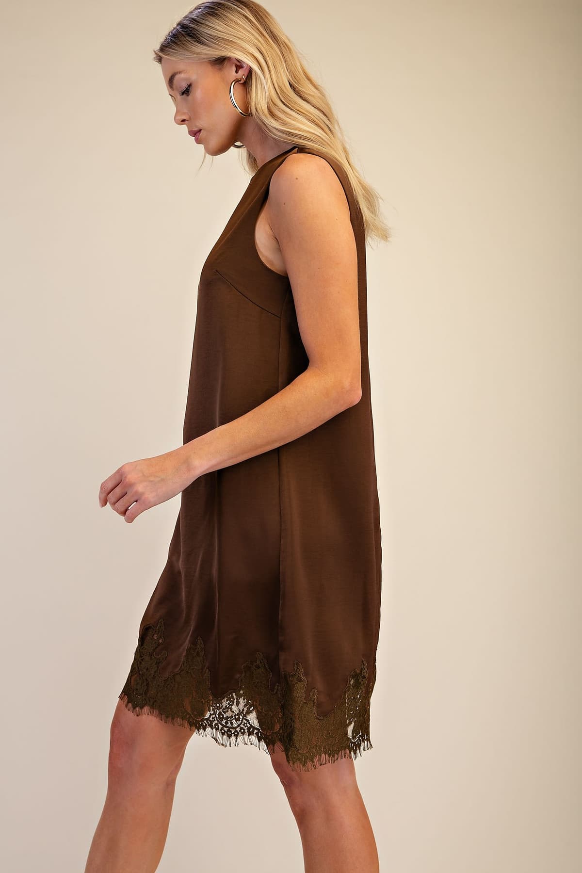 D9318 - BROWN