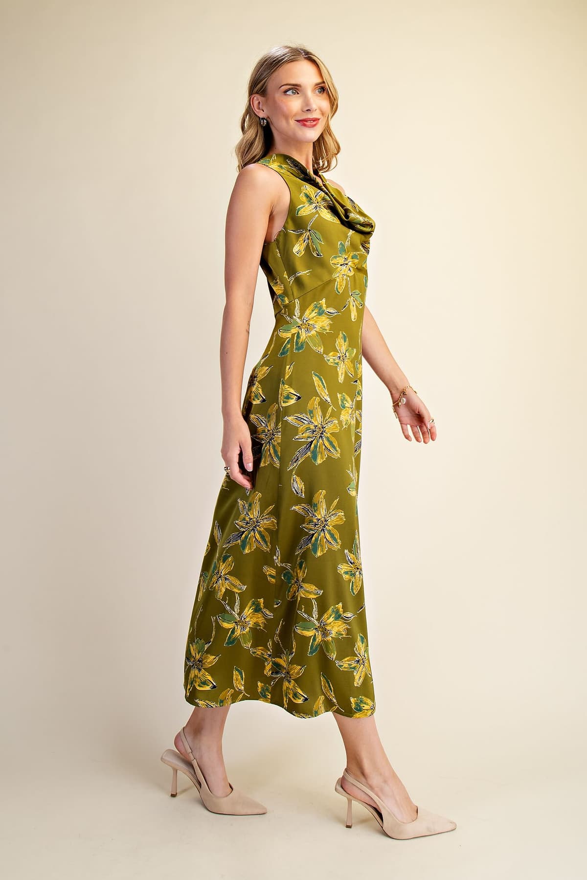 D8441 - OLIVE