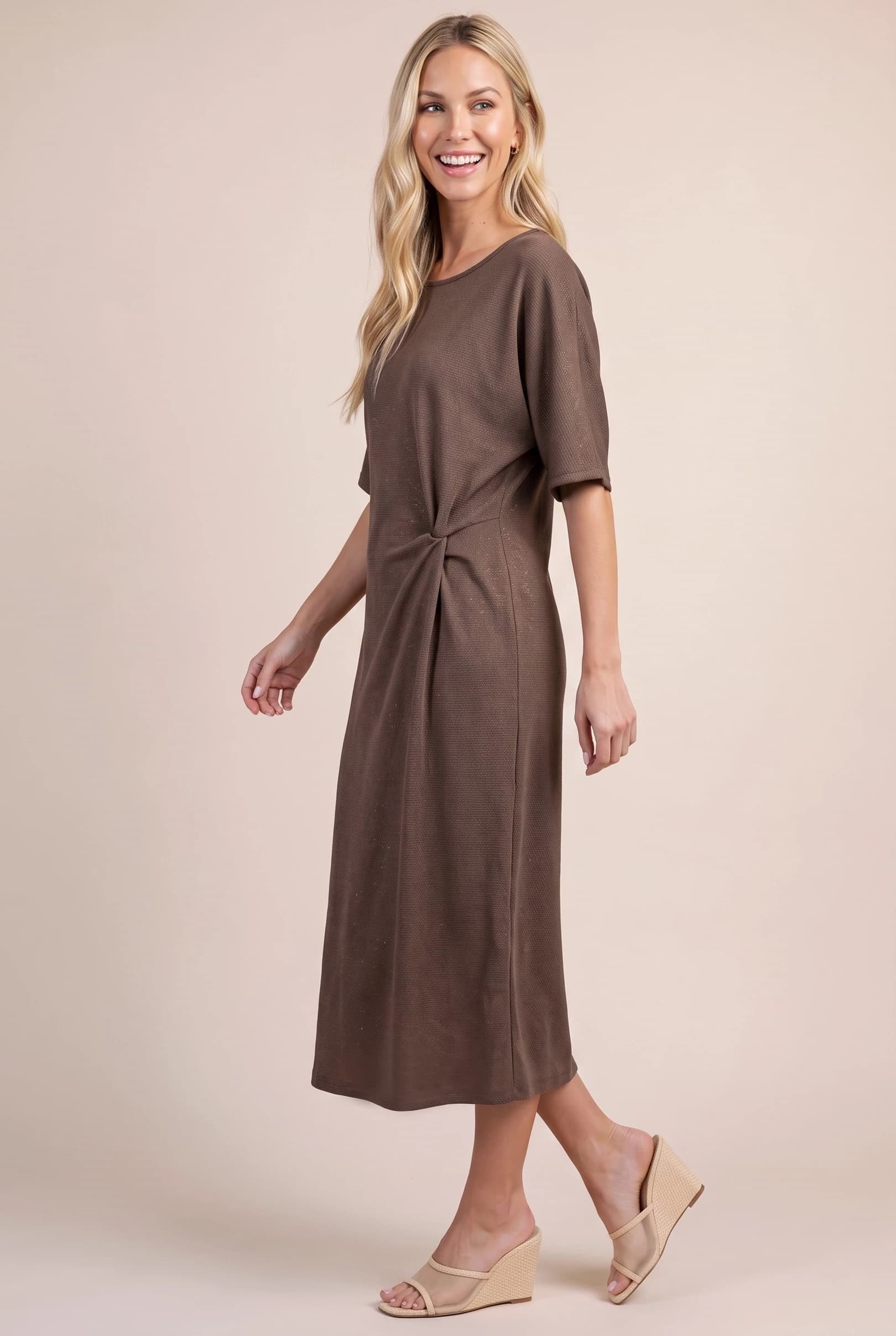 D8458 - MOCHA