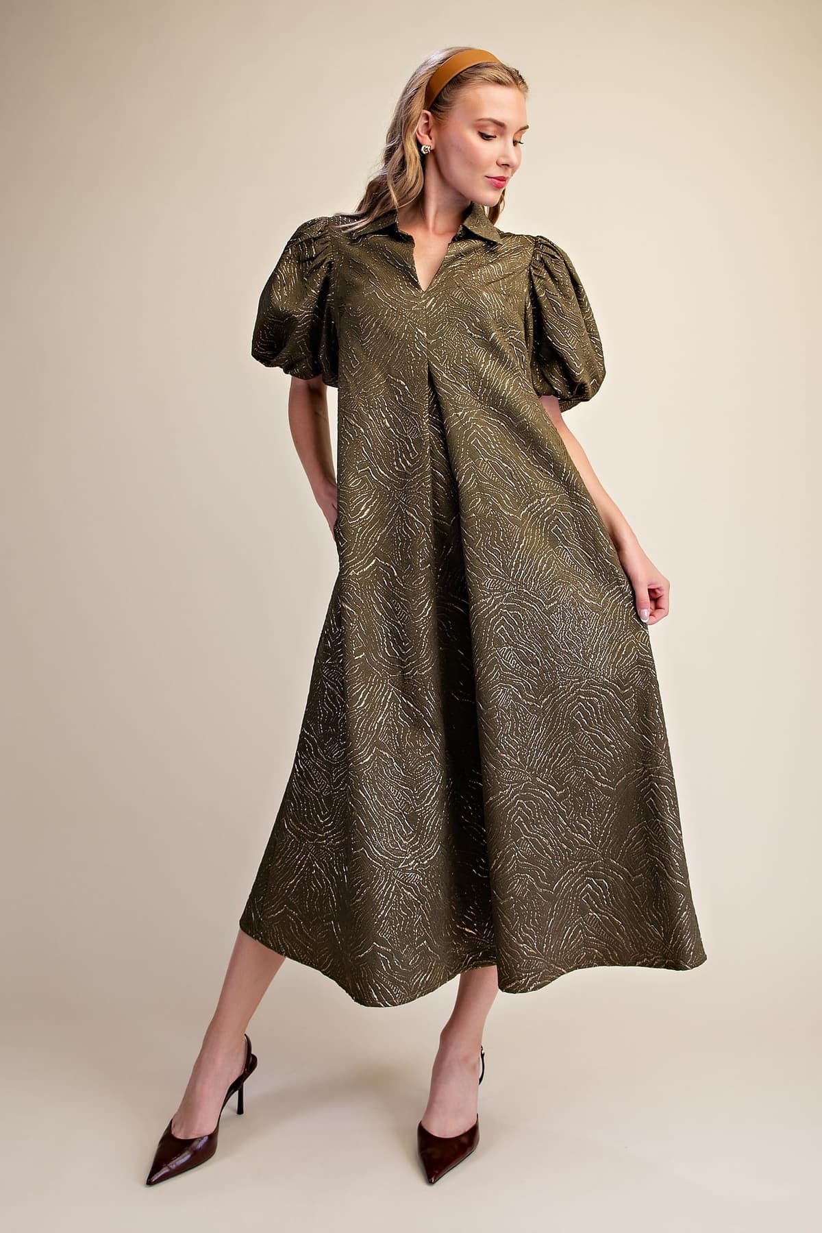 D8485 - OLIVE