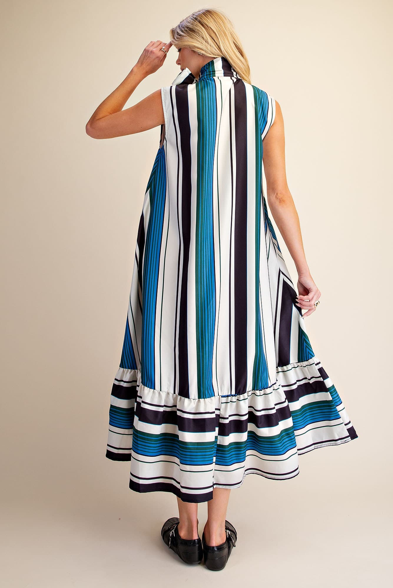 D8483 - IVORY/BLUE
