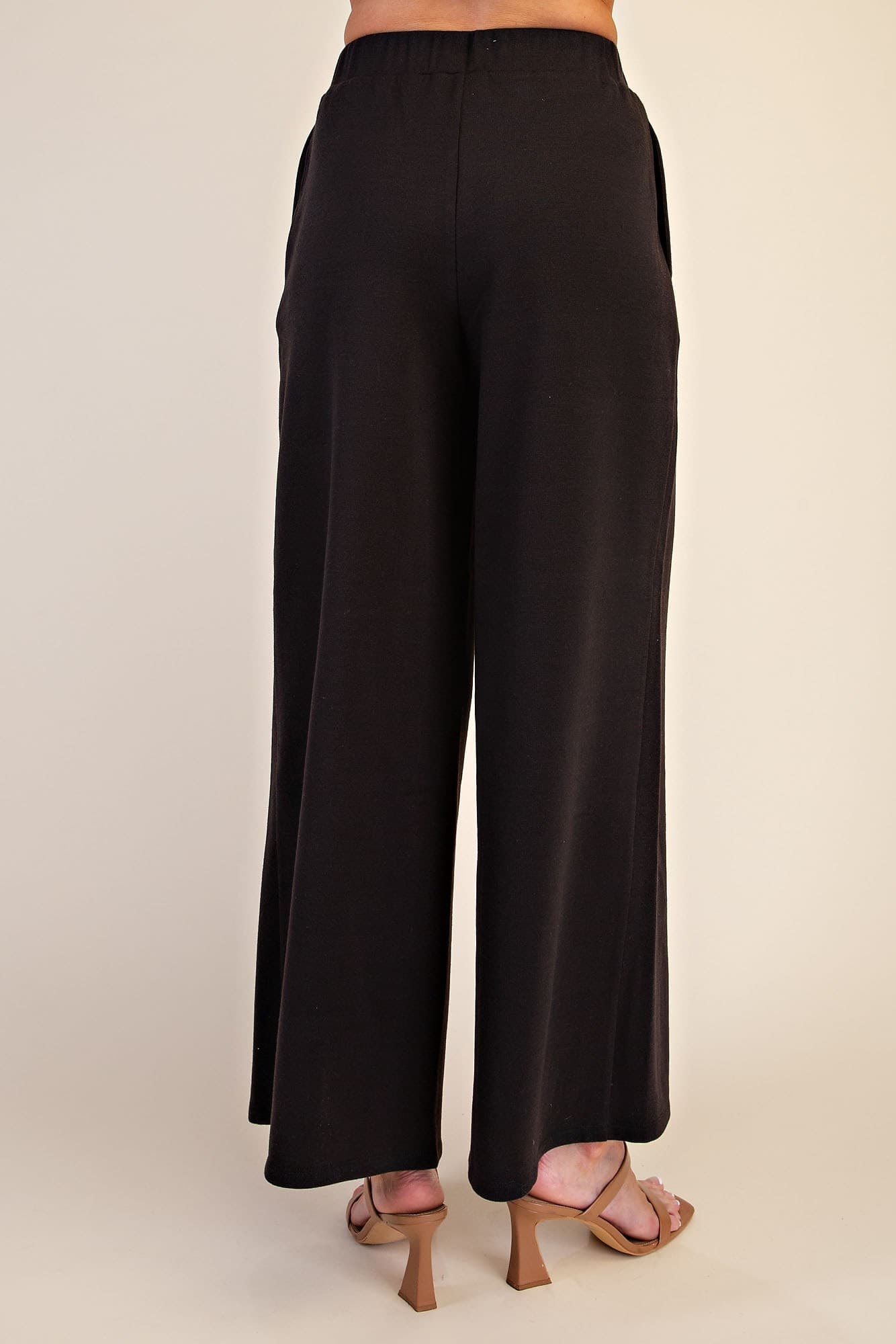 P8282 - BLACK