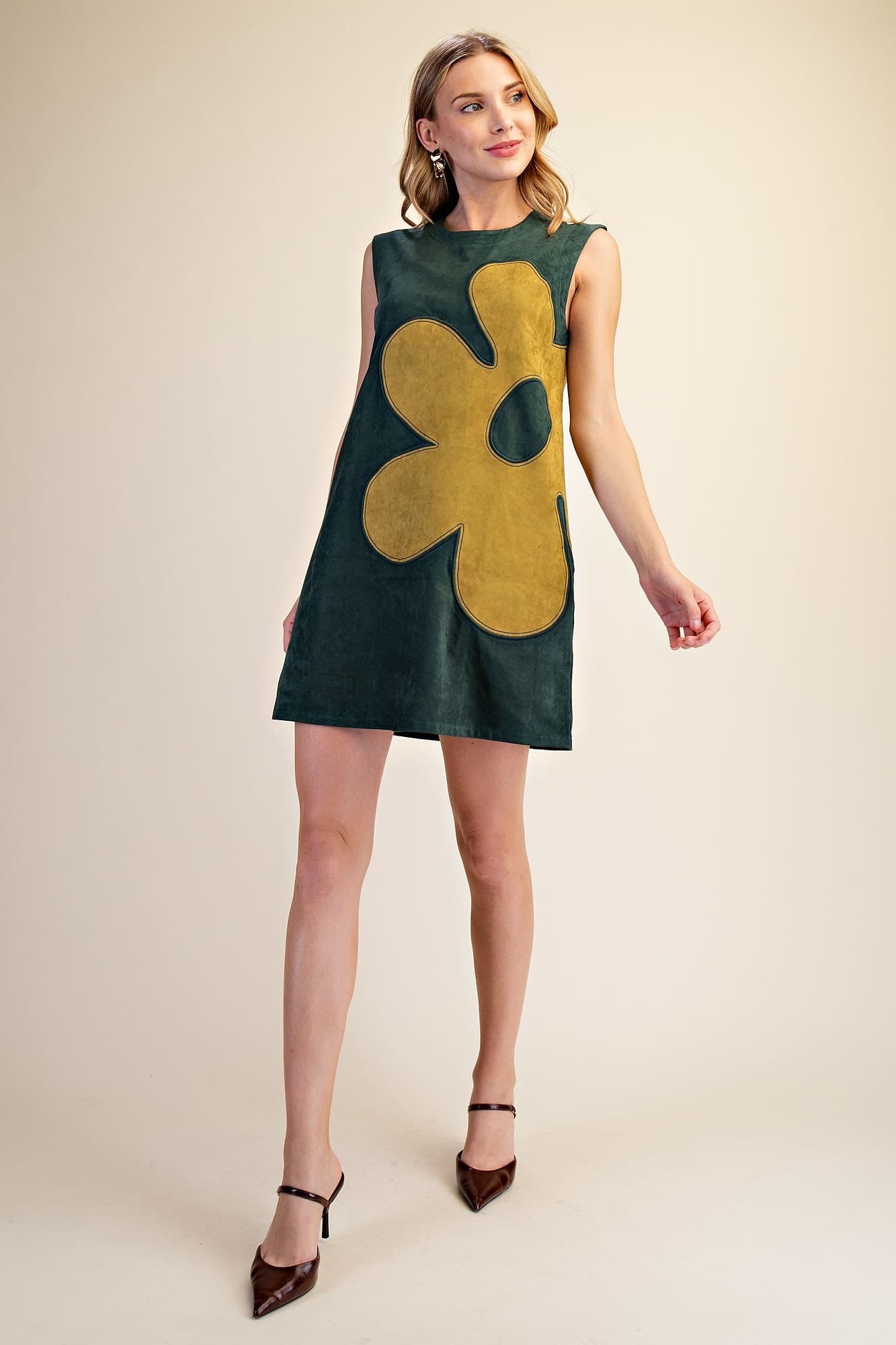 D8392 - GREEN