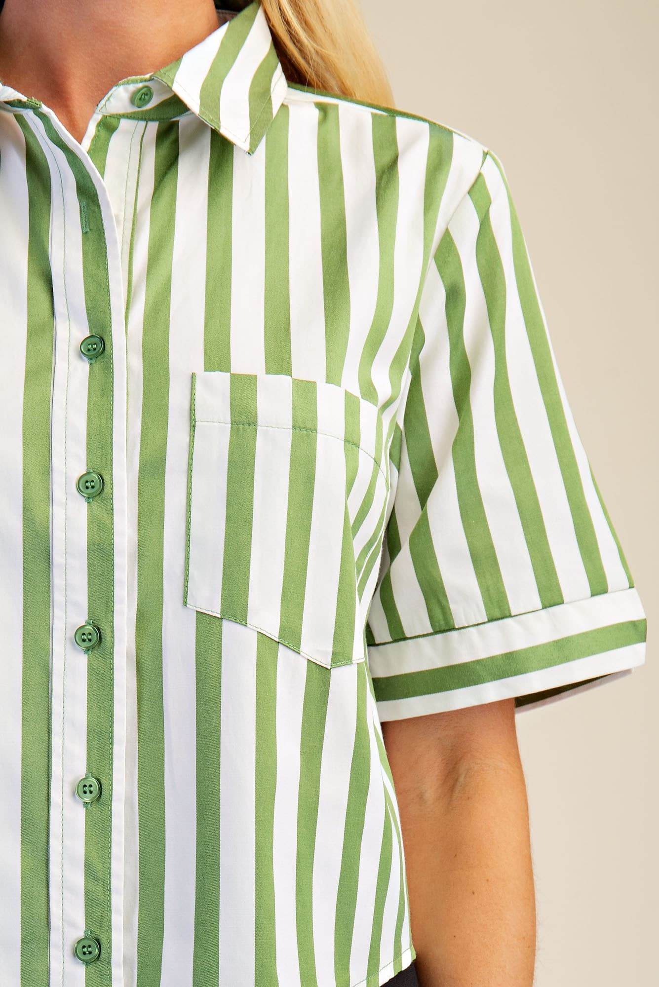 T8528 - OLIVE