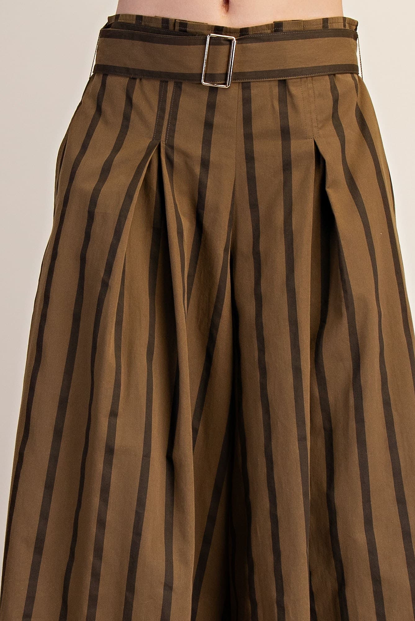 P8434 - OLIVE
