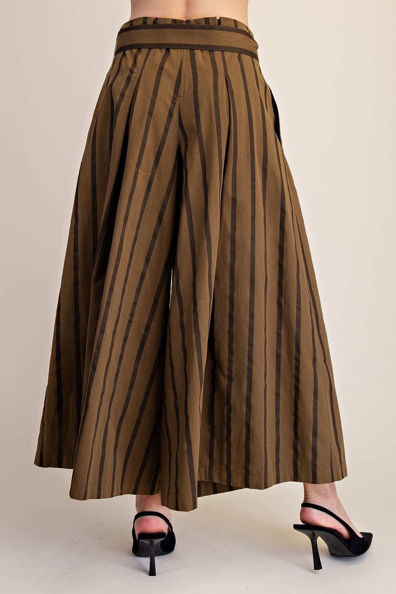 P8434 - OLIVE