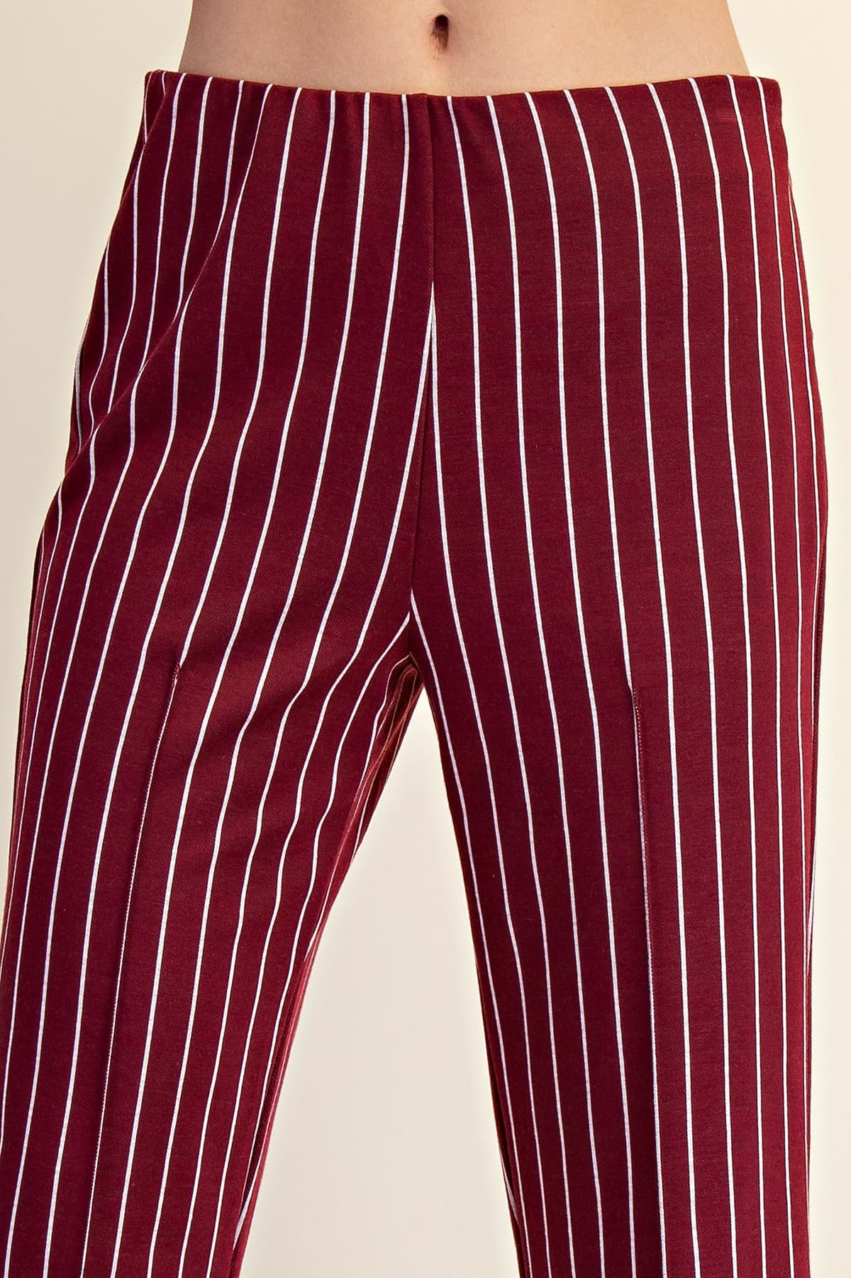 P8524 - BURGUNDY